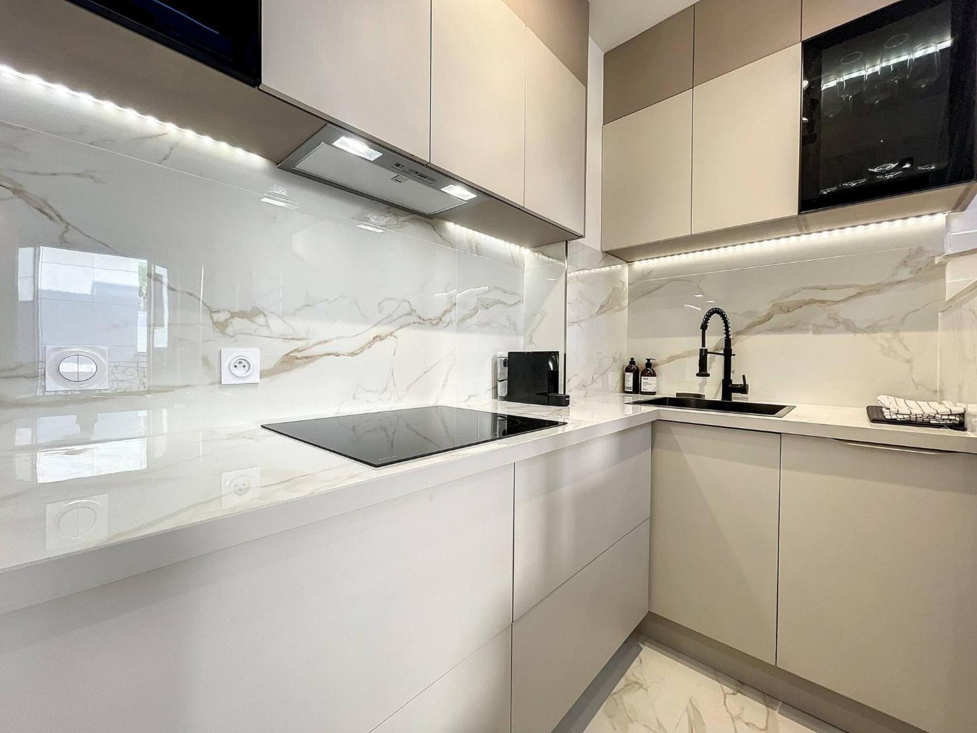 Apartment : Duplex A 5 Minutes A Pied Du Palais Des Festivals Cannes