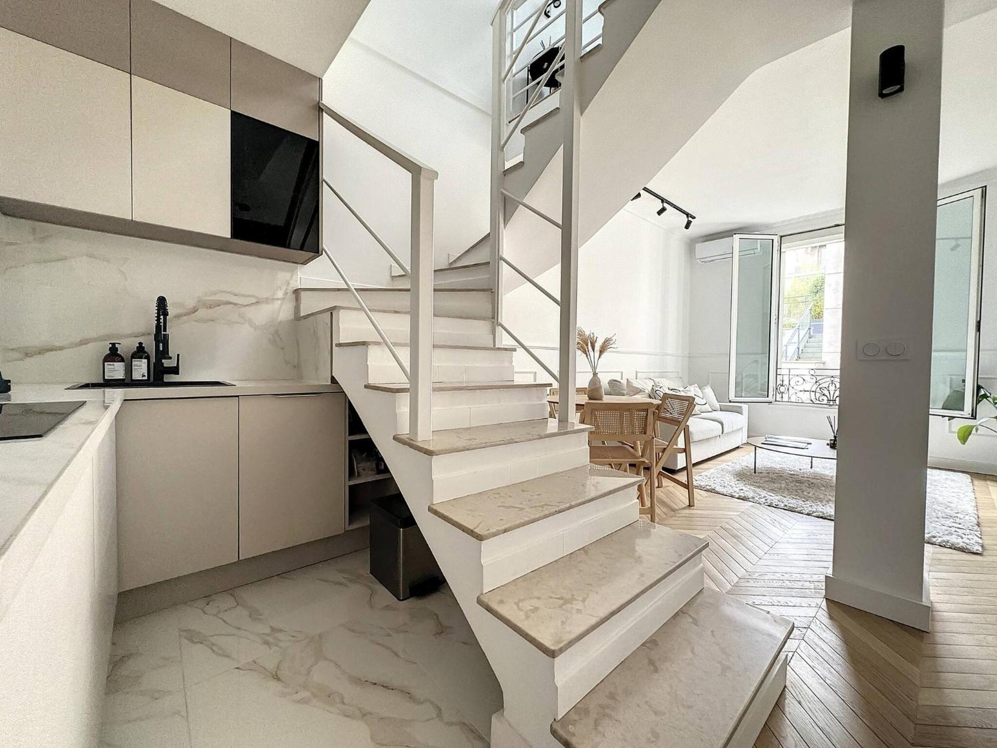: Duplex A 5 Minutes A Pied Du Palais Des Festivals Apartment