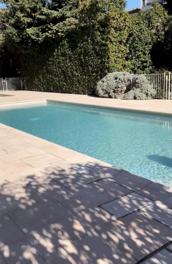 Apartamento Toit Terrasse Dans Avec Piscine