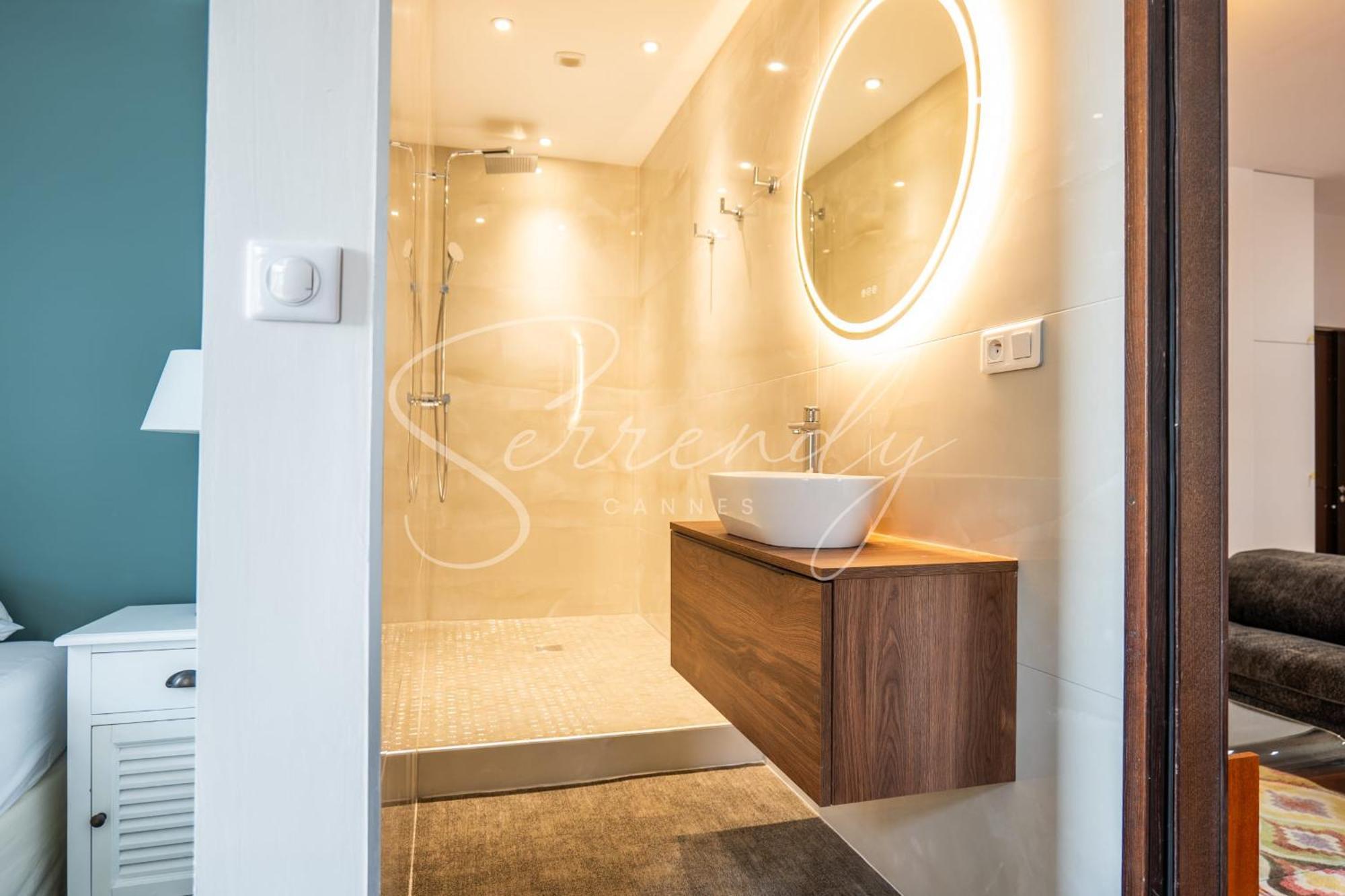 Stylish 1-bedroom Near Beaches & Croisette