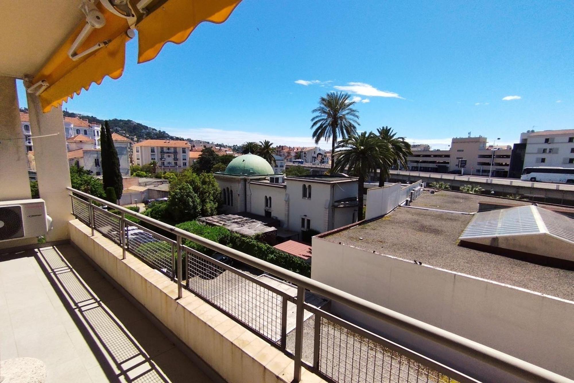 We ! Cosy 2-bedroom With Terrace Center *