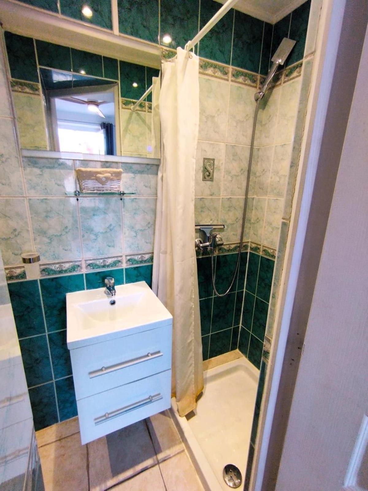 Charming Ideal For Congresses And Holidays Live In Gazagnaire *