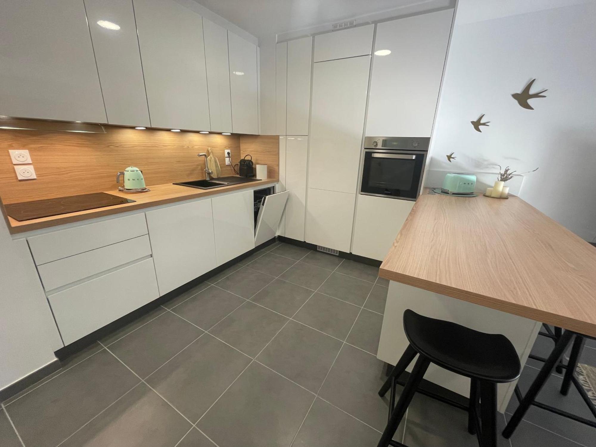 Apartment Cannes, Avec Parking+terrasse, Croisette A Pied! *