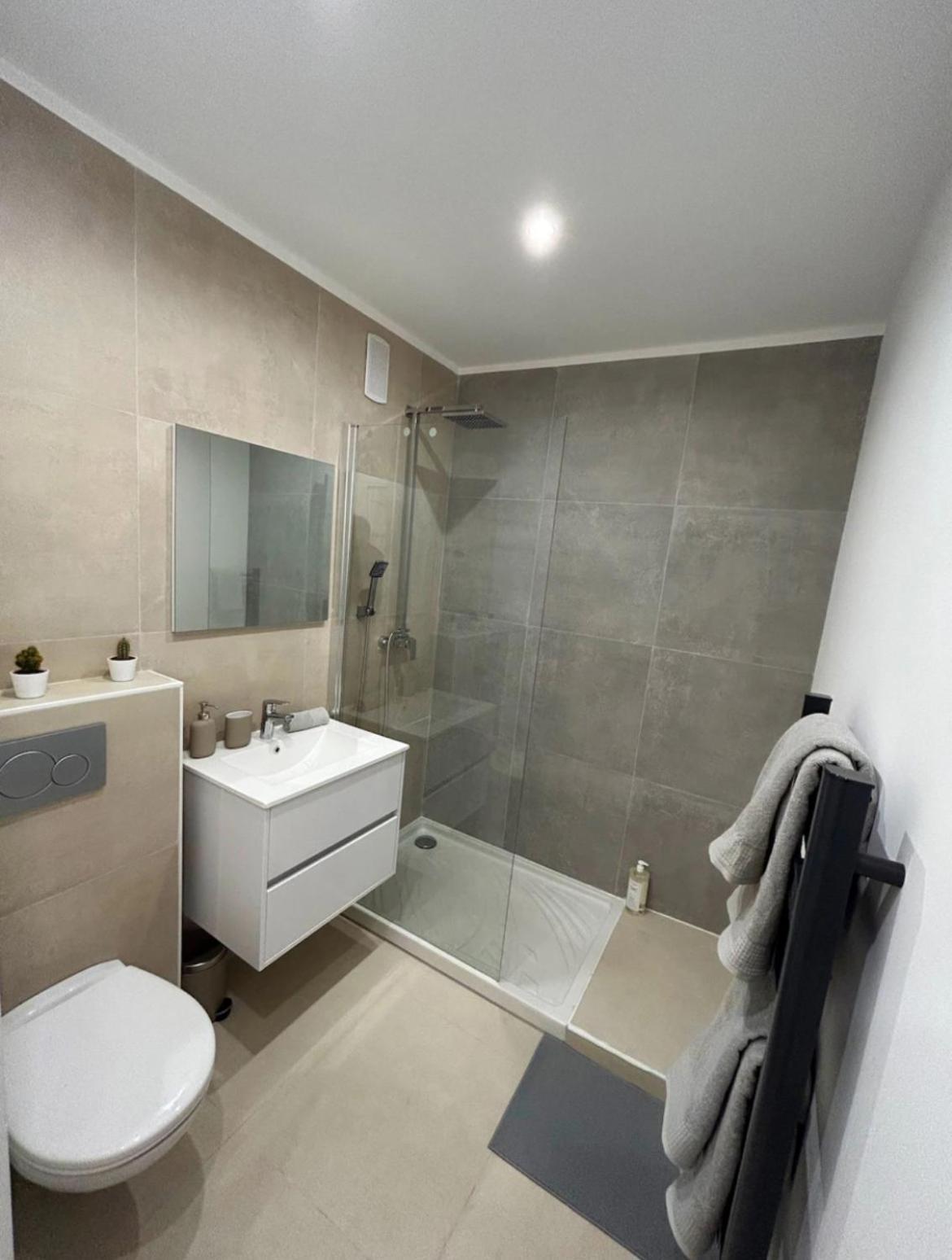 Apartment Renove Au Suquet A