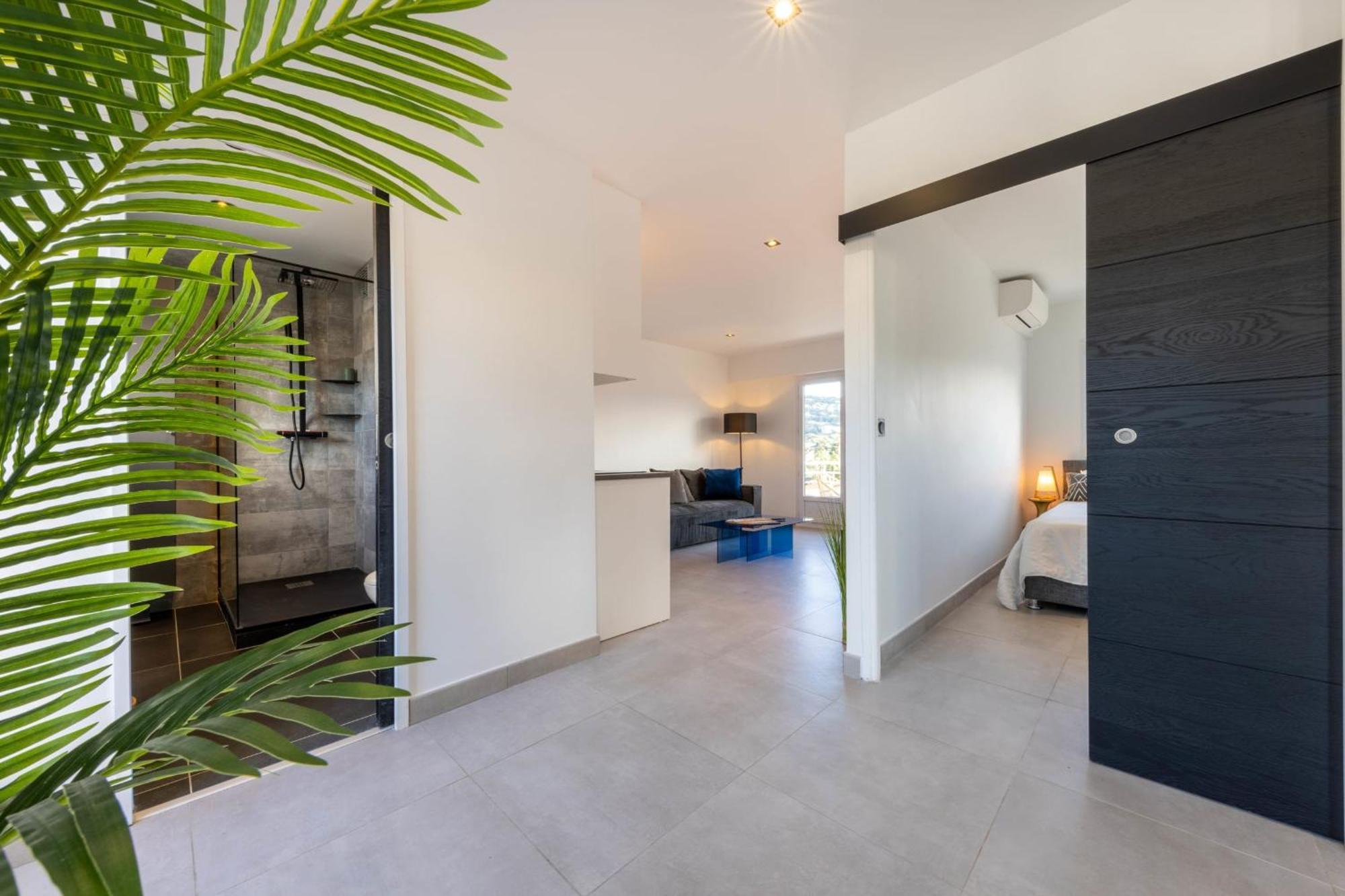 Apartment 06az - With Terrace - 10min From Palais