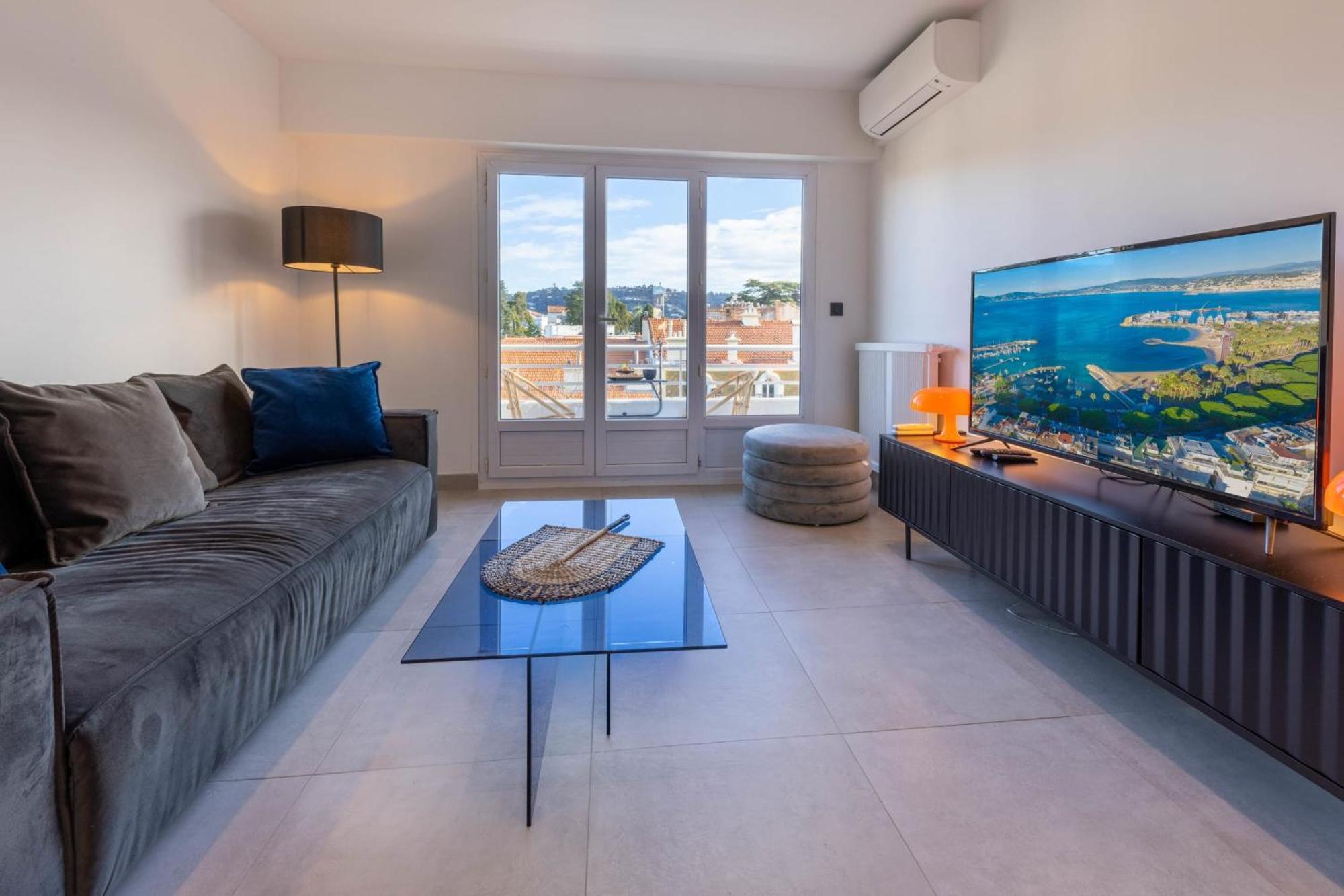 06az - With Terrace - 10min From Palais Apartment *