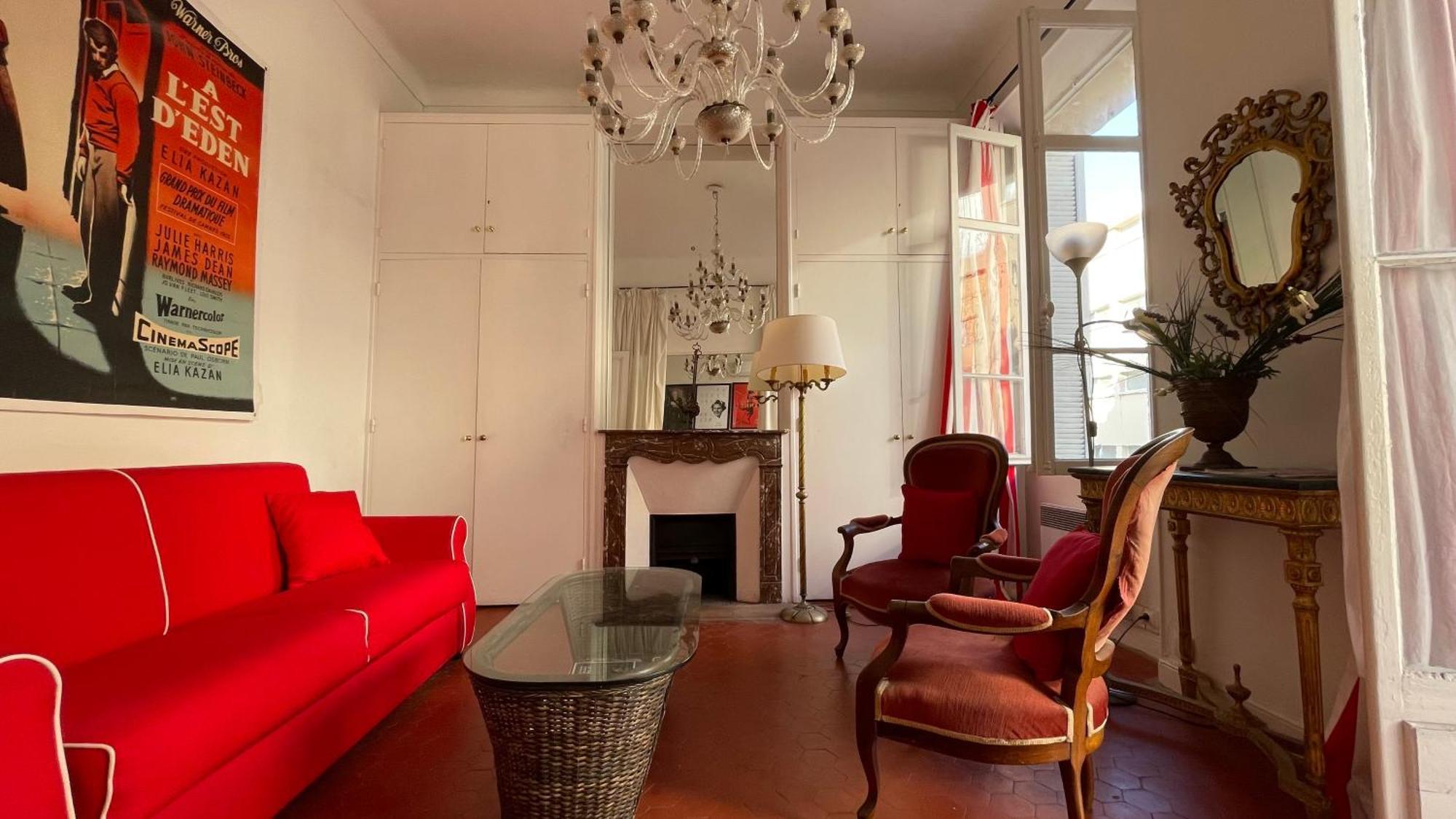 Large 2-room - Wifi, Air Conditioning Apartment