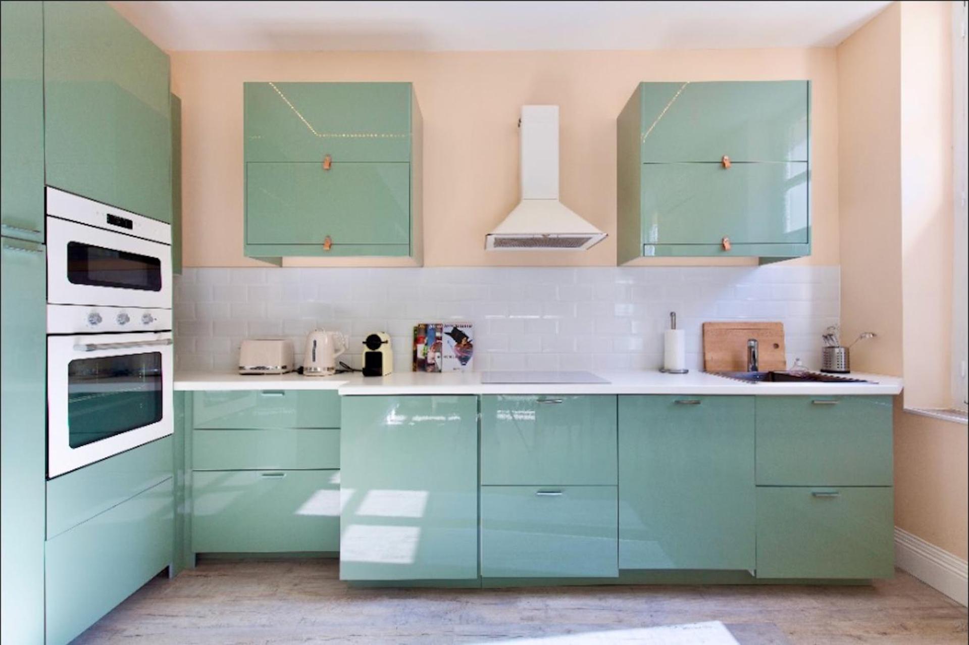 Hut * Oasis With Private Patio 10 Min To Palais & Beaches * Pet Friendly Apartment