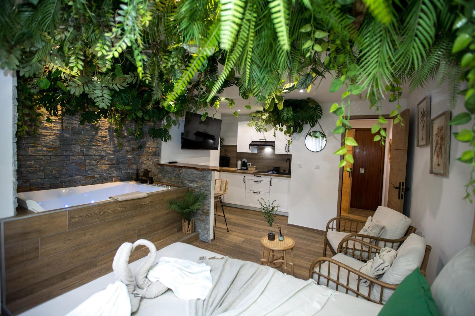 Jungle Cannes