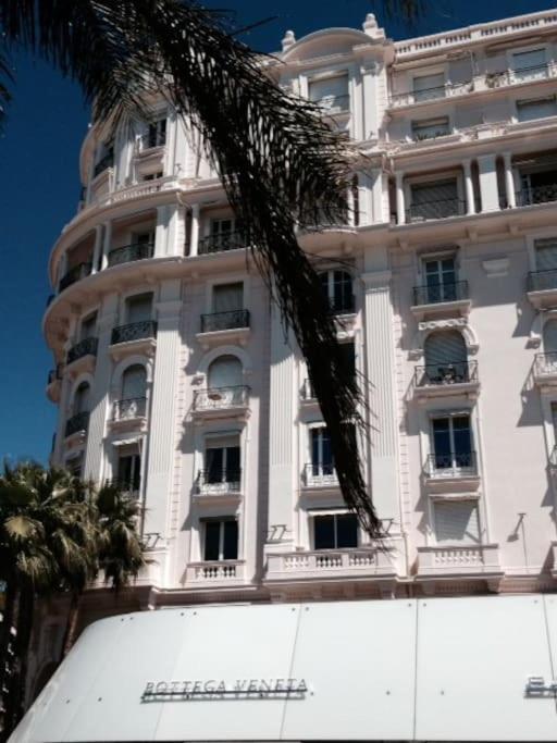 Apartment Mythique Miramar Croisette Terrasse Clim Parking Wifi