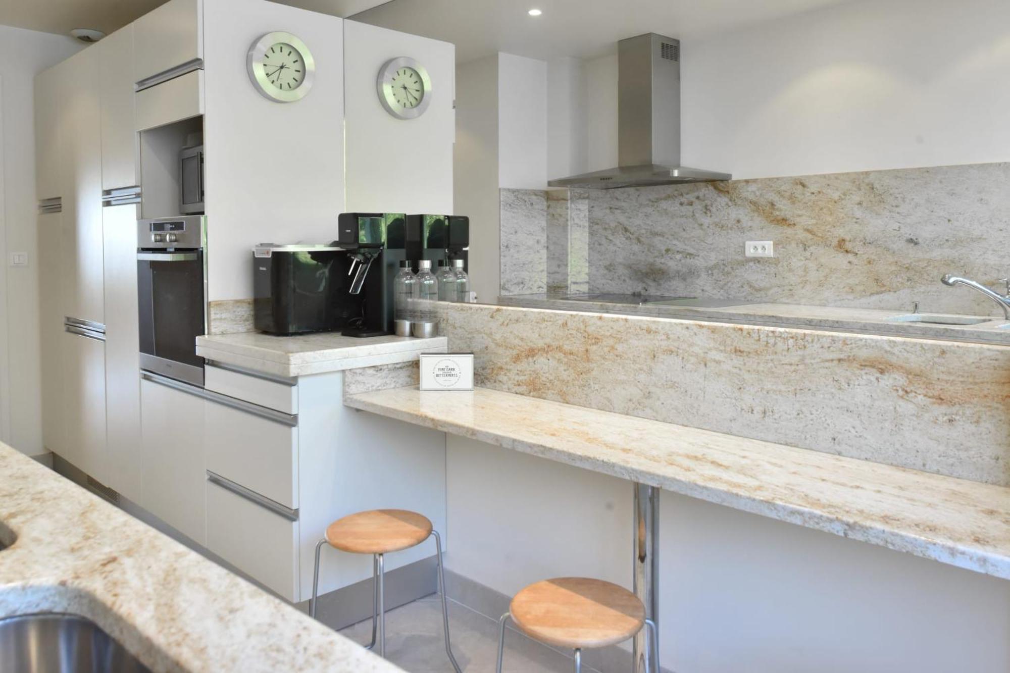 Close To Downtown Swimming Pool And Sea View Cannes