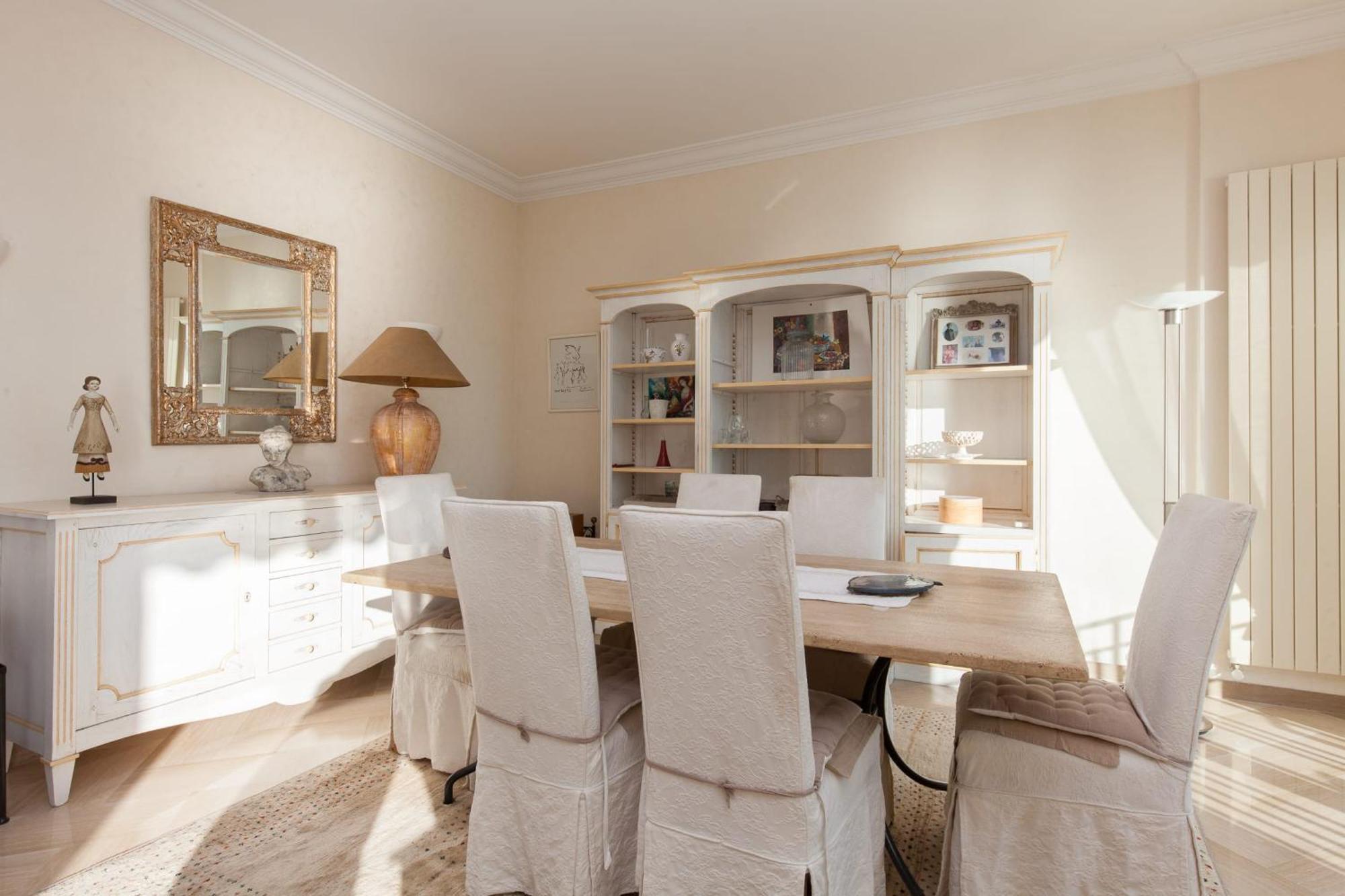 2-br By The Beaches Magical Sea View Apartment