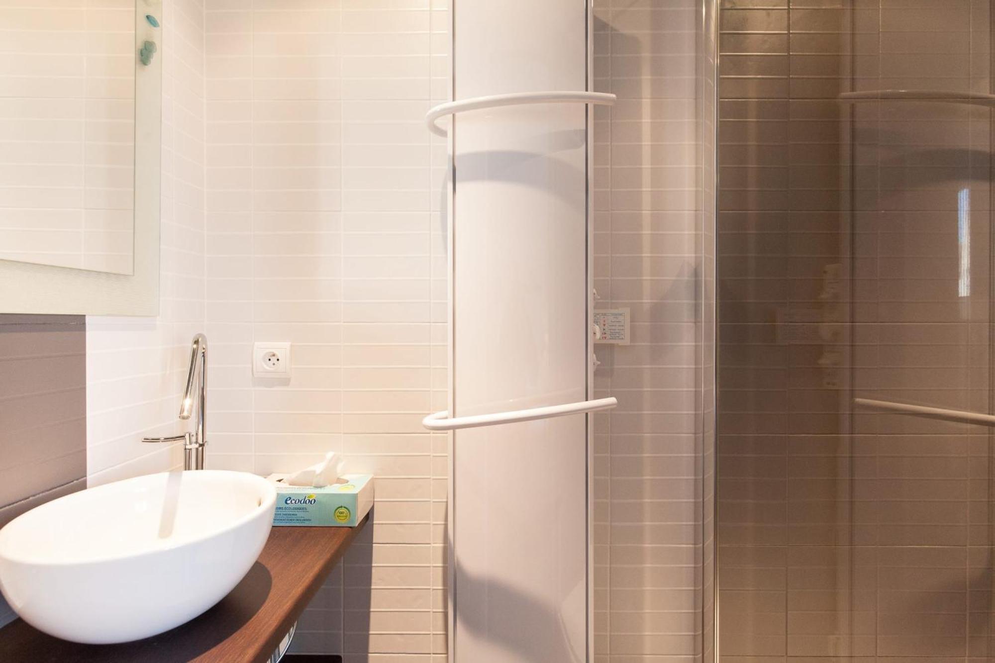 2-br By The Beaches Magical Sea View Apartment Cannes