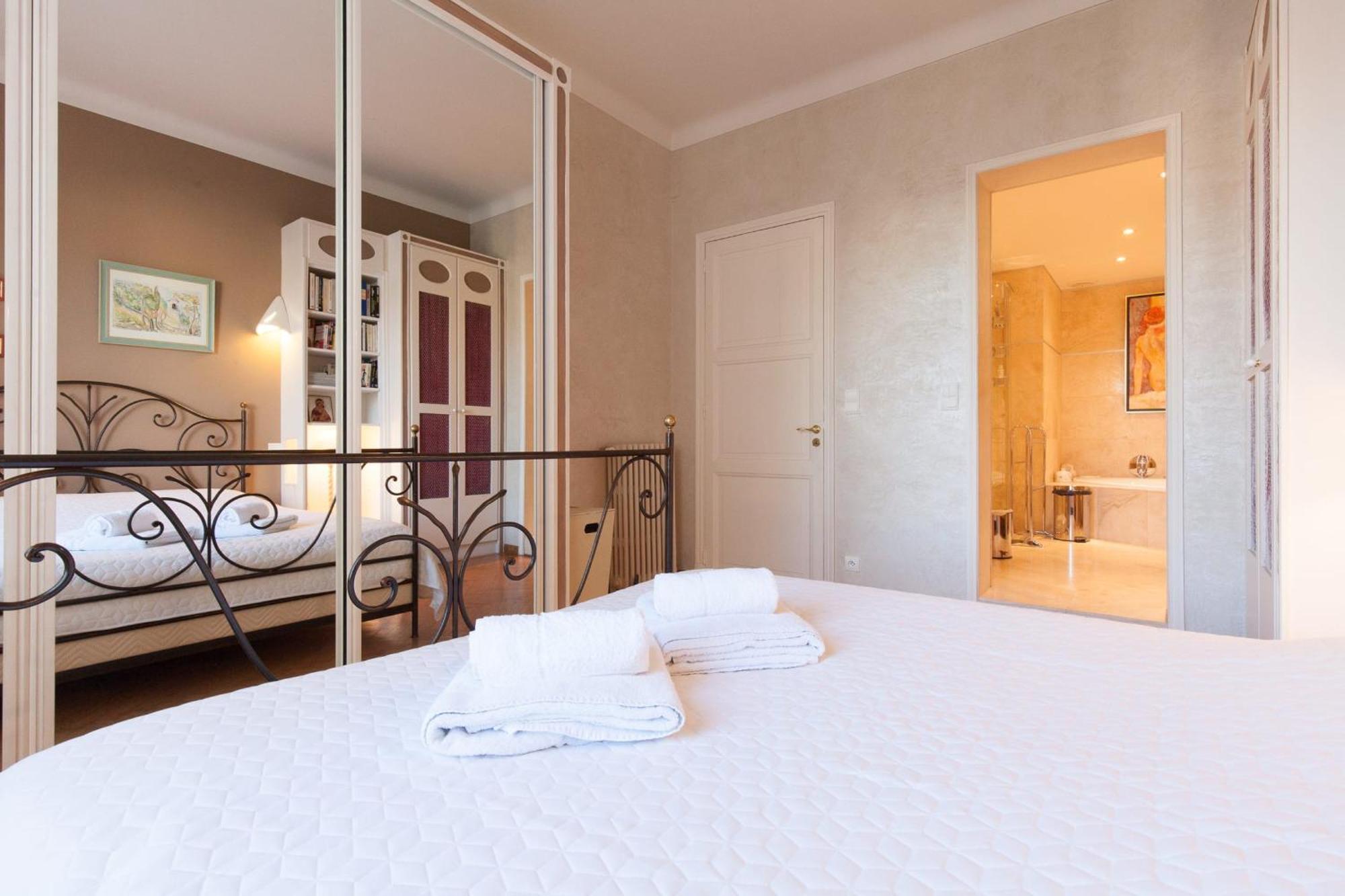 2-br By The Beaches Magical Sea View * Cannes