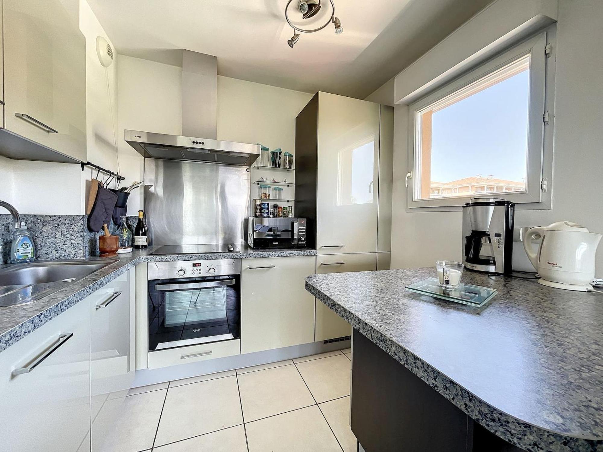 - 2 Pieces Avec Parc Et Piscine Apartment Cannes