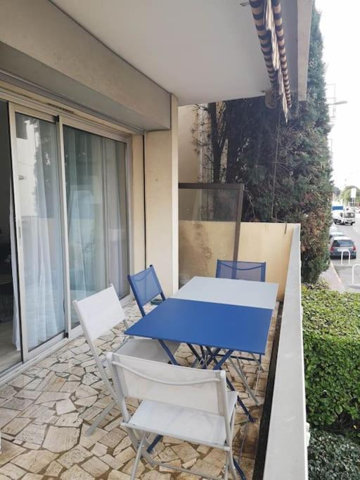 Apartment T1 Bis Renove Beau Coin Nuit, Belle Terrasse Ideal Festival Cannes