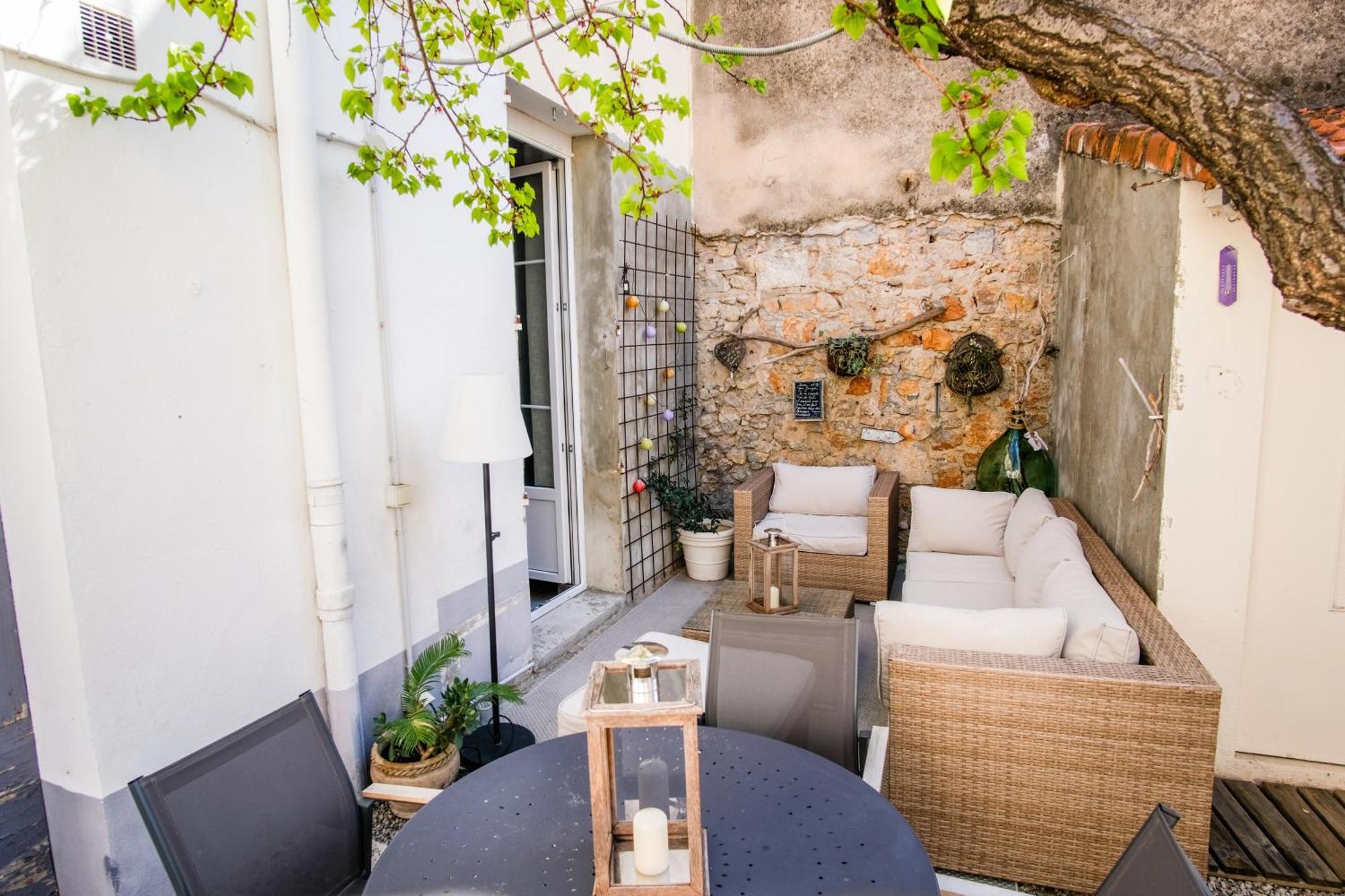 Apartment Tres Cosy Avec Cour *