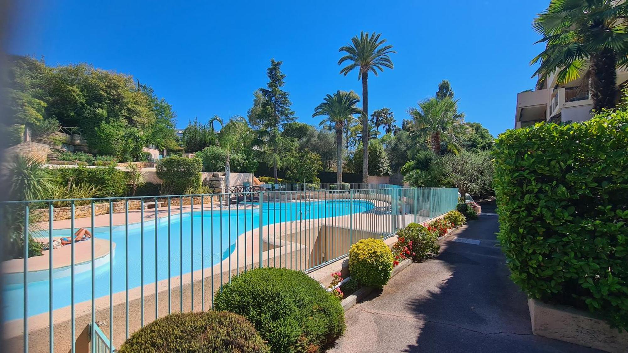 Conseil Immo -residence Avec Piscine, Avec Terrasse Pour 4 Personnes Apartment
