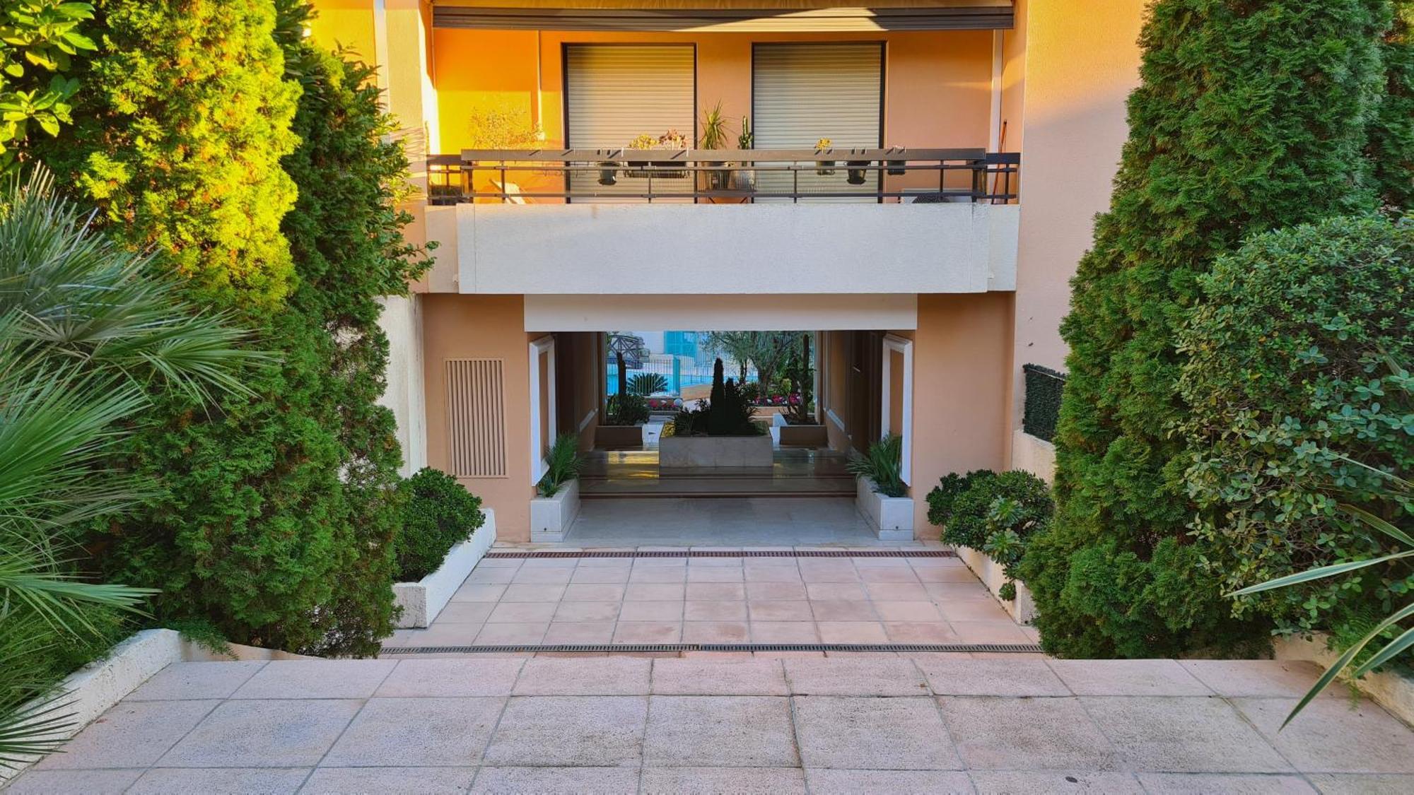 Conseil Immo -residence Avec Piscine, Avec Terrasse Pour 4 Personnes *