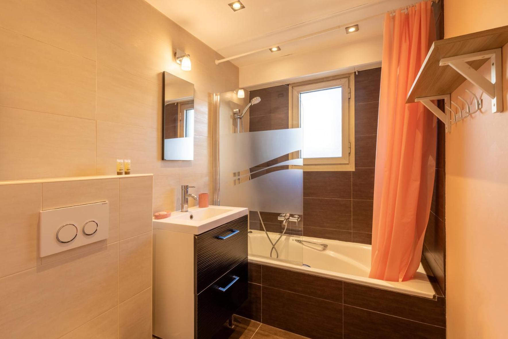 Cannes, Croisette, Palais Des Festivals, Plages Apartment