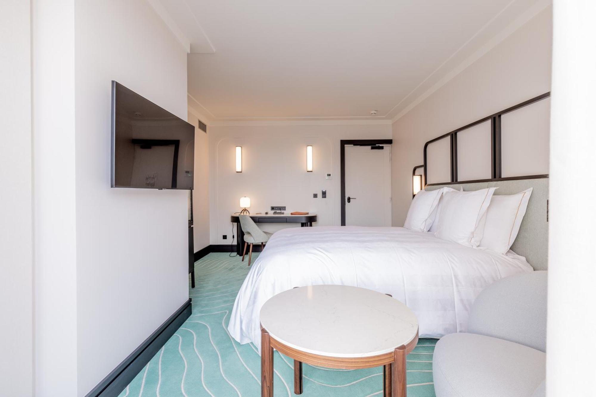 Mondrian Hotel