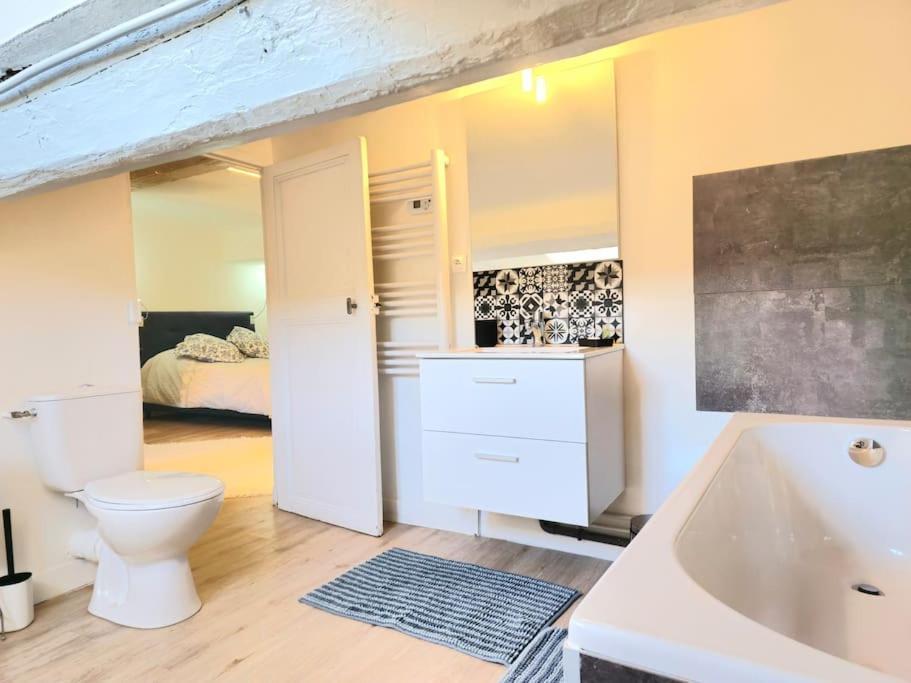 Palais Des Festivals Et Rue D'antibes Charme Mansardes Apartment *