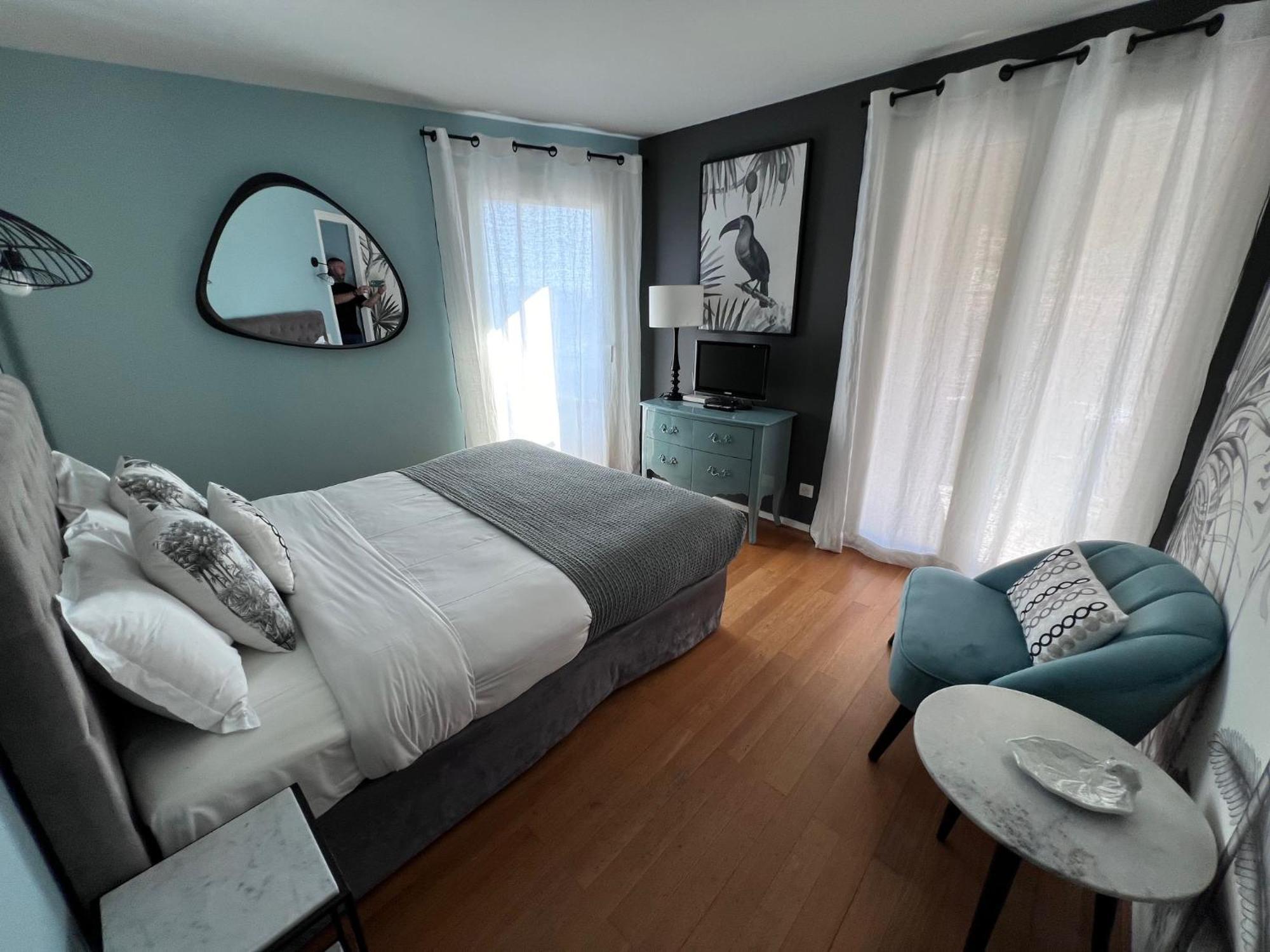 Riviera Eden Palace Aparthotel