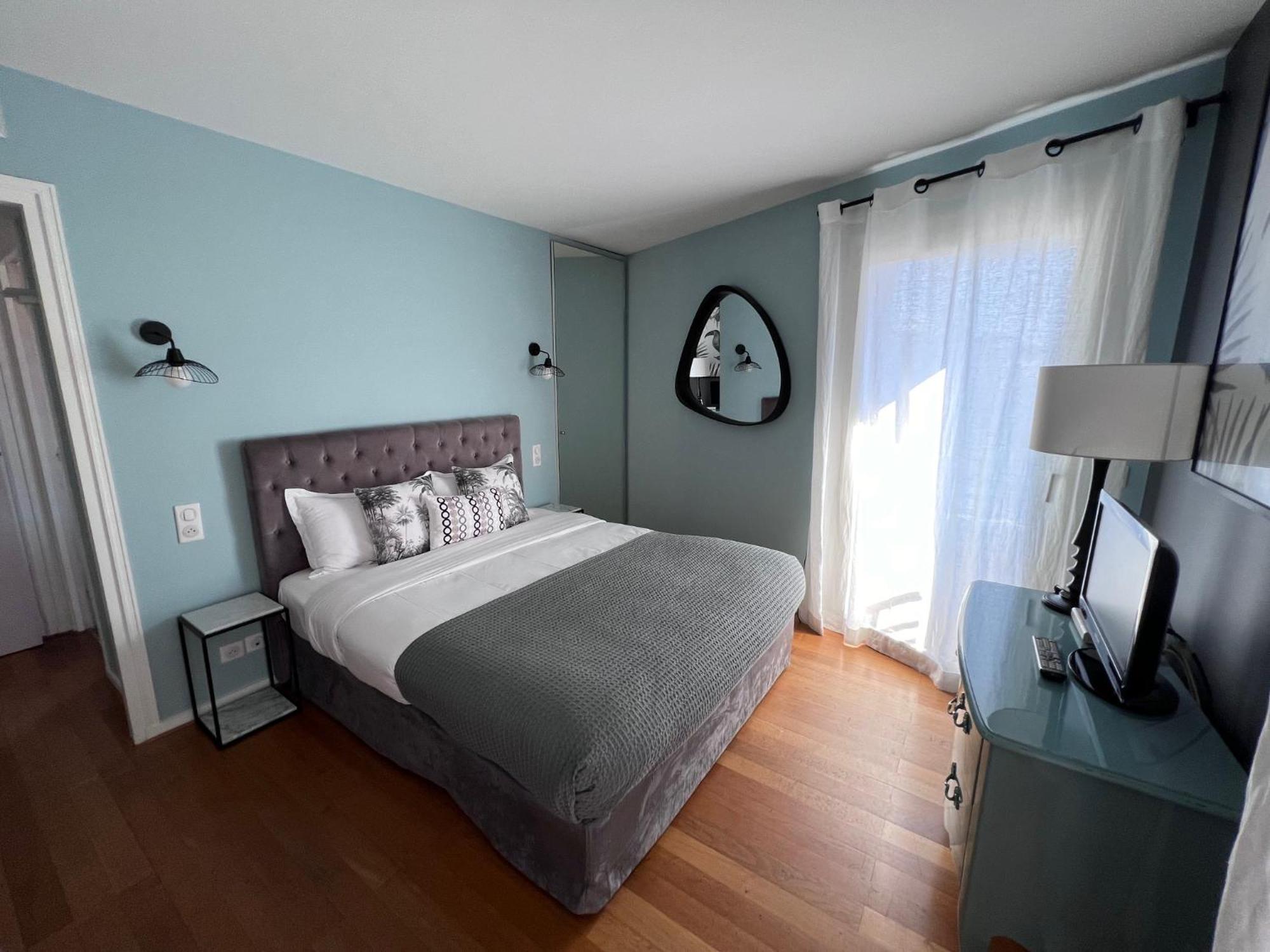 Aparthotel Riviera Eden Palace 2*