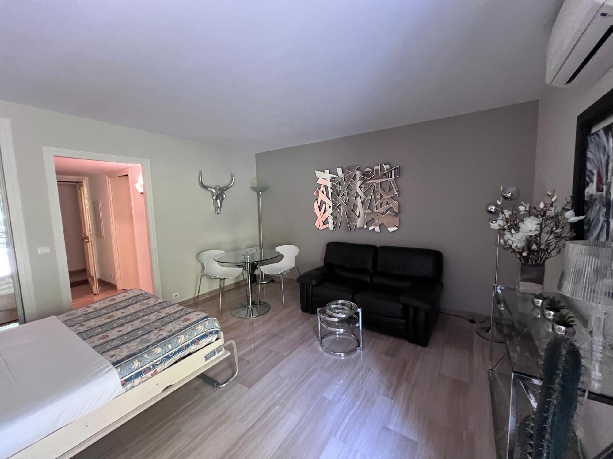 Aparthotel Riviera Eden Palace Cannes