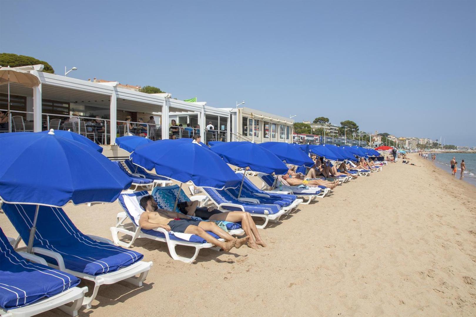 Luxurious Private Floor 130M2 - Ac, Terrace, Pool, Parking - Croisette 5', Plage Des Sports Apartment