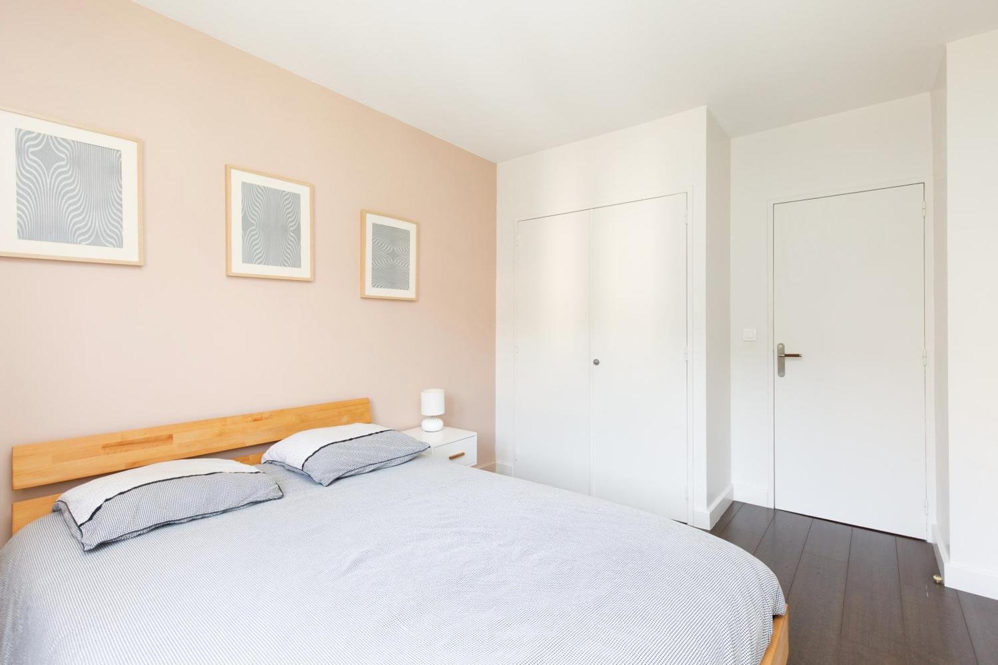 3p 71 M2 Avec Parking Gratuit A Apartment