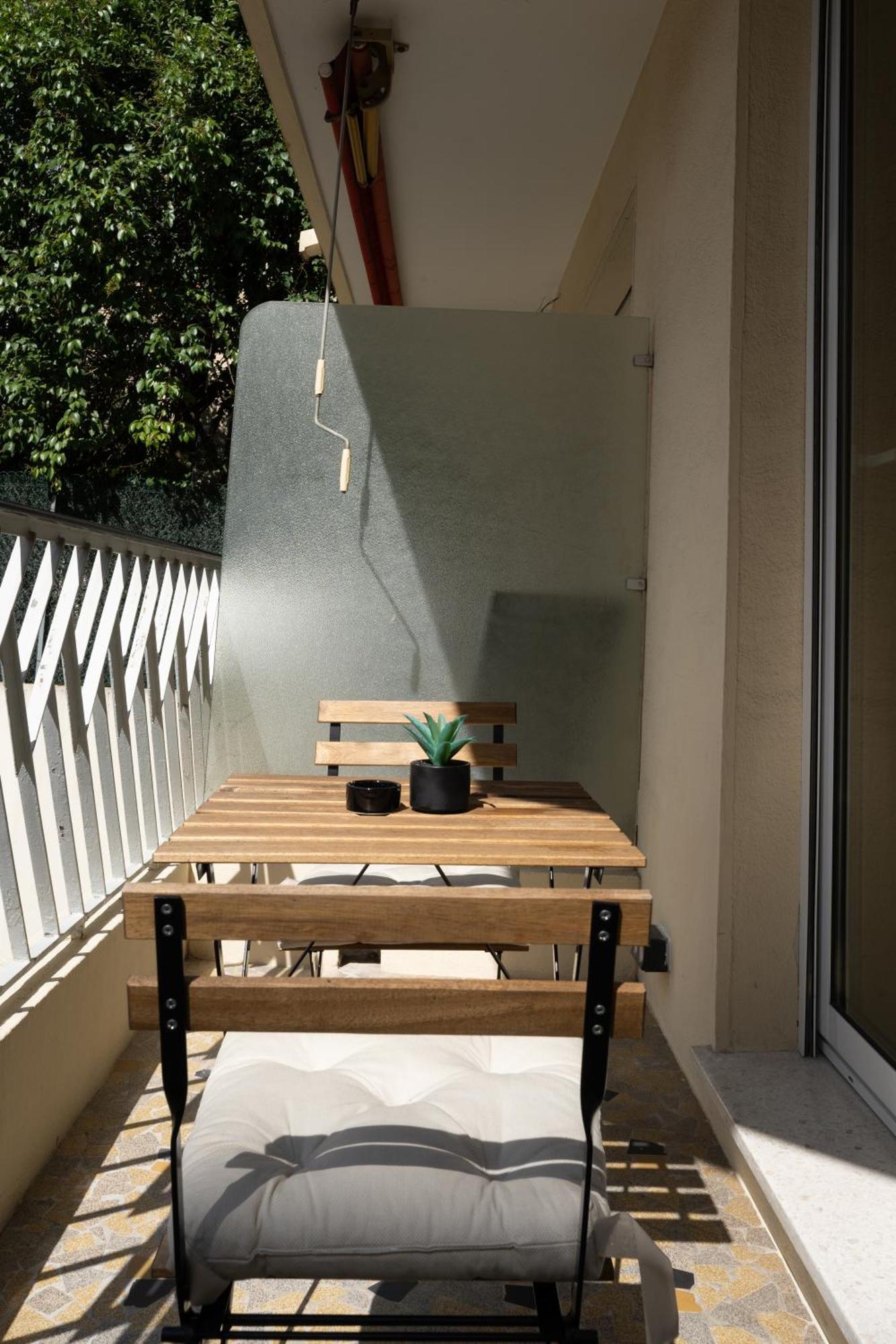 Calme Et Climatise Au Coeur De *