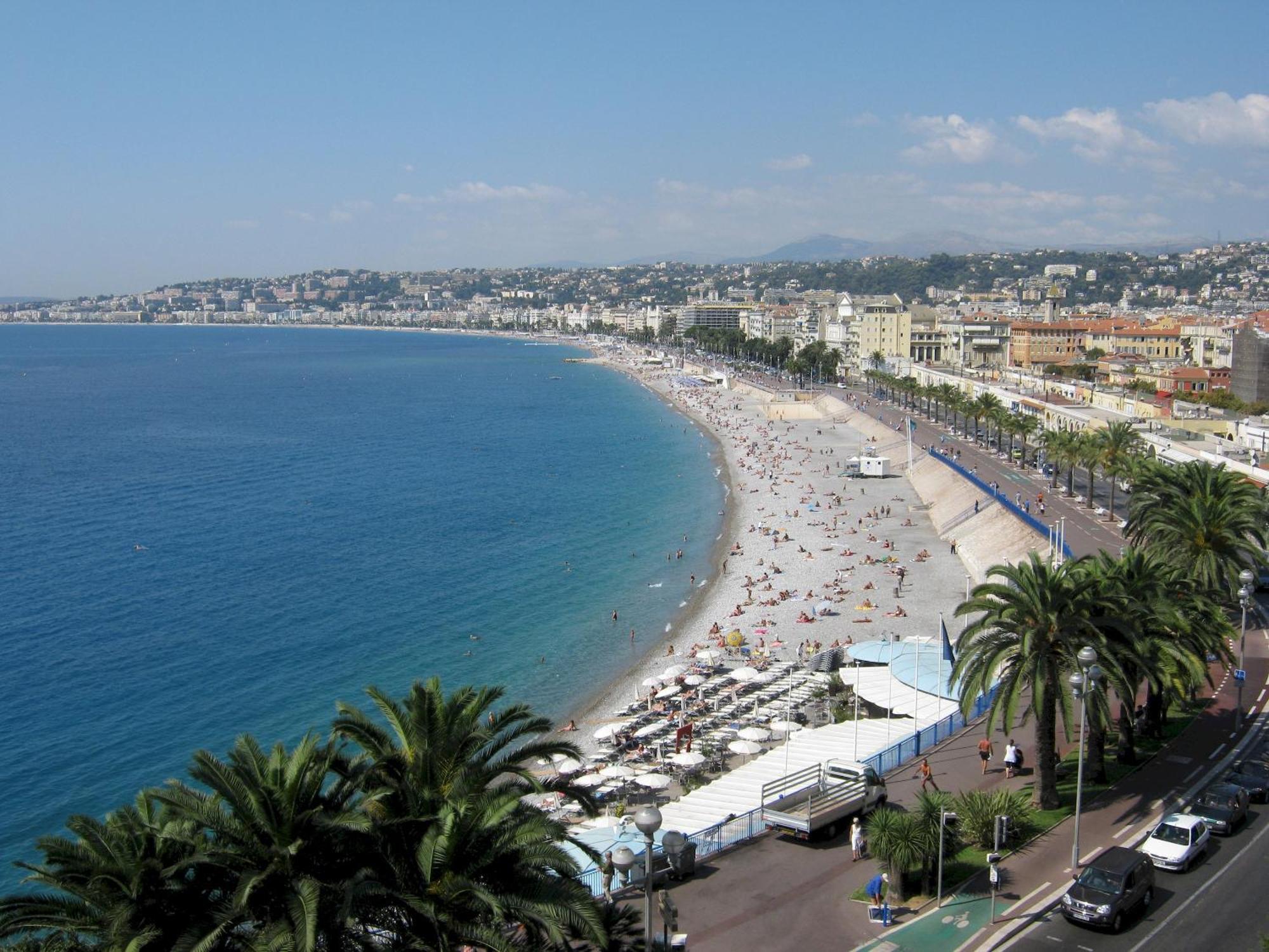 2 Cannesvacationrental By Americanvacationliving