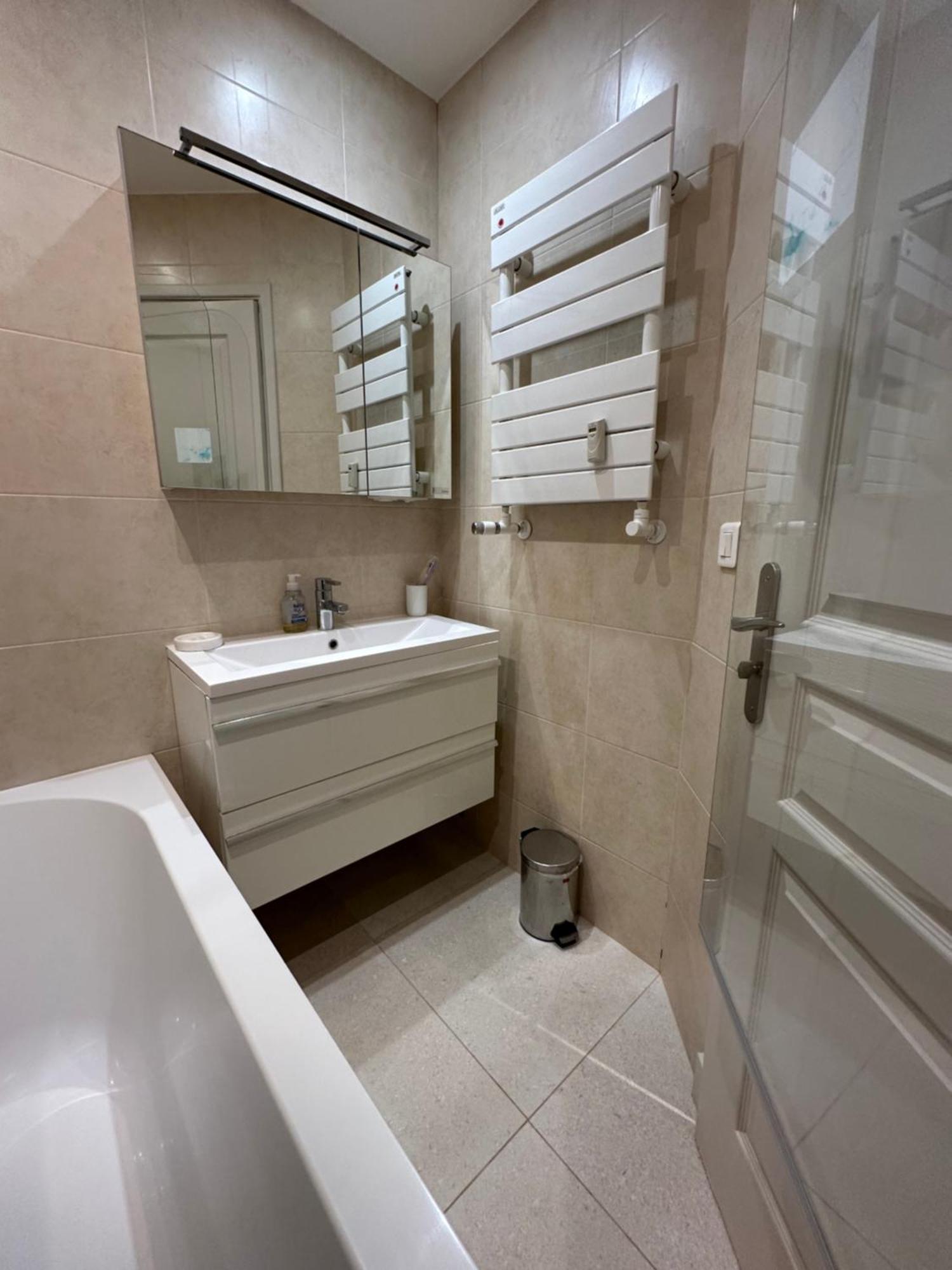 Apartment Rottaro Luxueux 2 Ch 2 Sdb Face A La