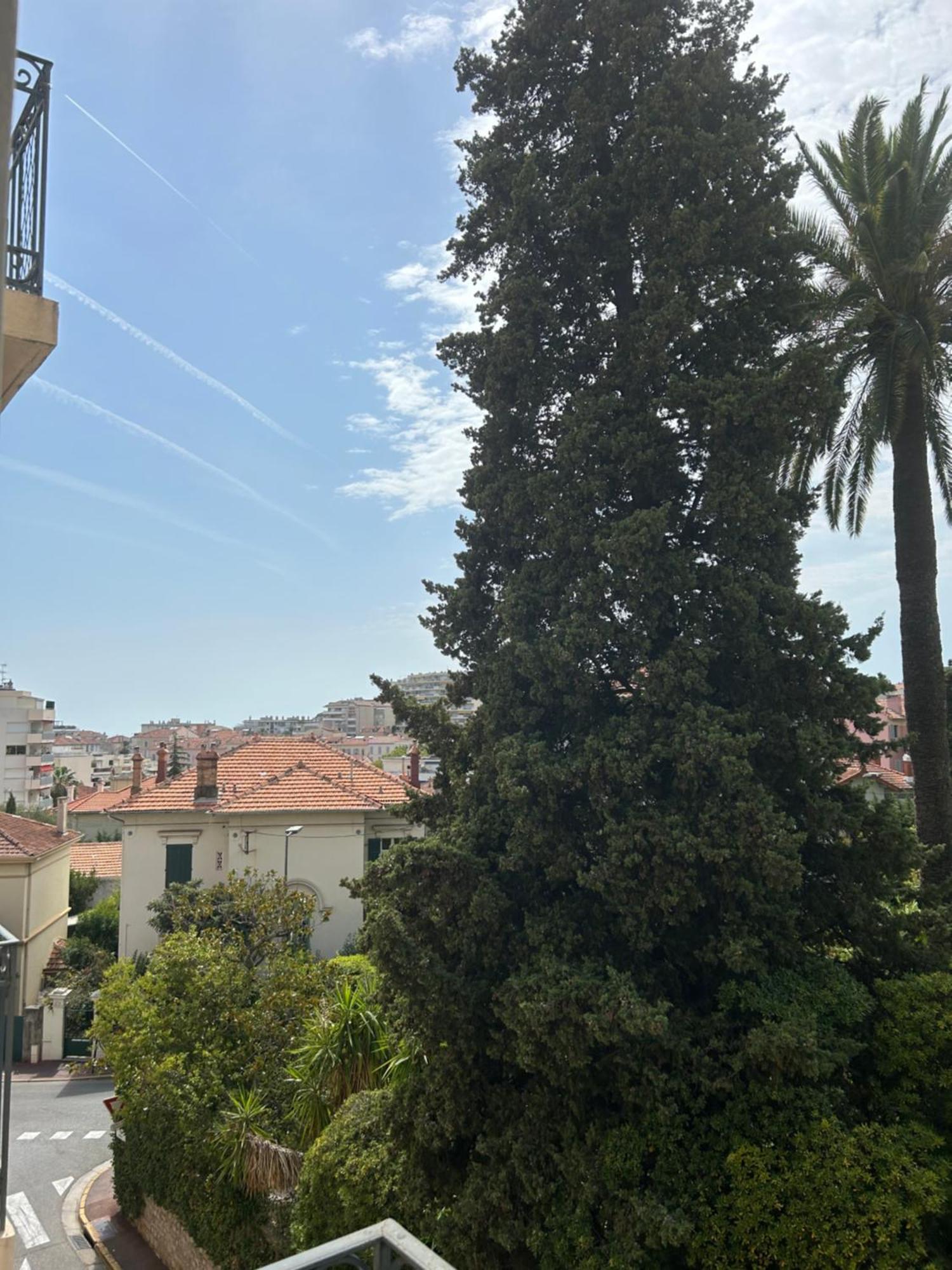 Emplacement Centre * Cannes