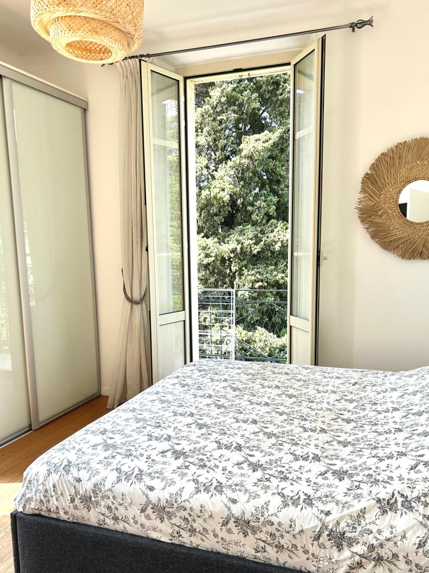 Emplacement Centre Apartment *