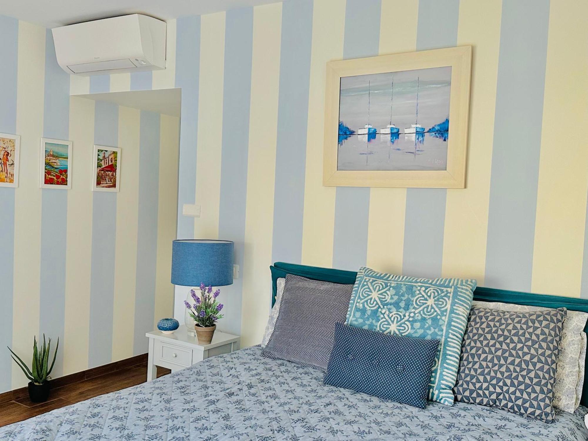 Apartment Luxurious Private Floor 130M2 - Ac, Terrace, Pool, Parking - Croisette 5', Plage Des Sports Cannes
