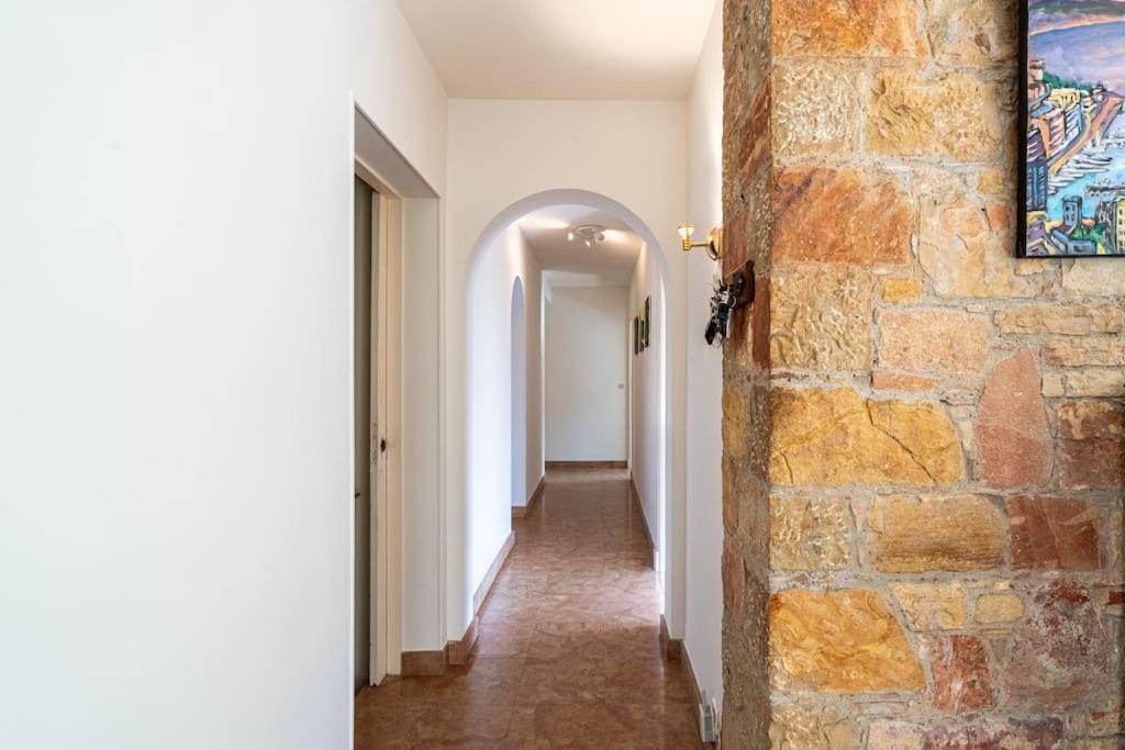 Villa Dream 300m2 & Stunning 4000m2 Private Garden *