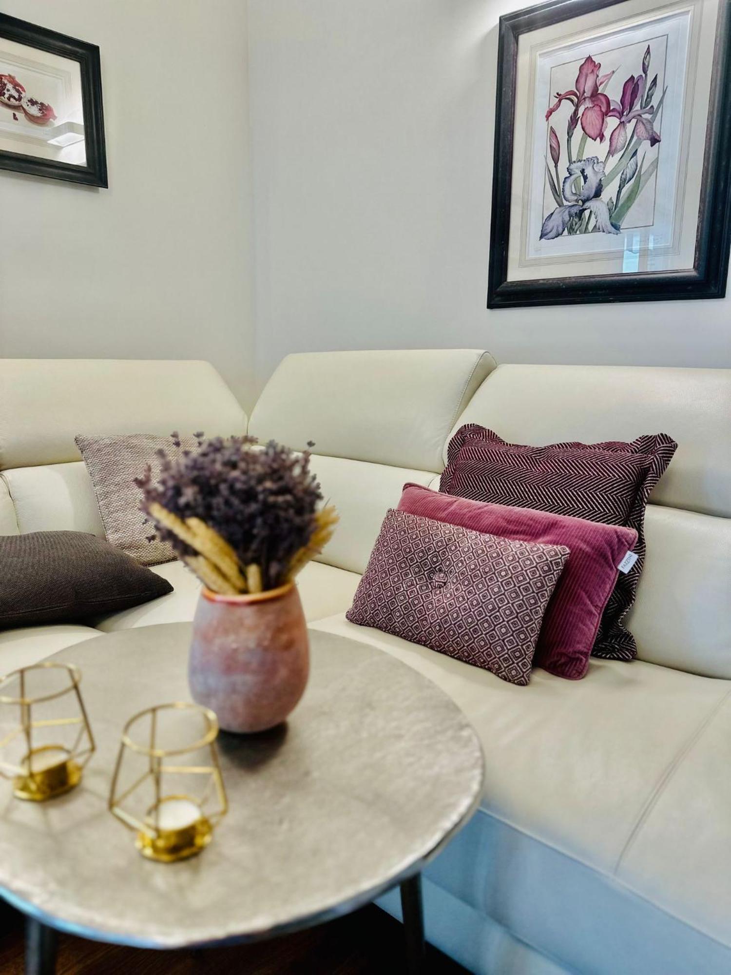 Luxurious Private Floor 130M2 - Ac, Terrace, Pool, Parking - Croisette 5', Plage Des Sports Apartment Cannes