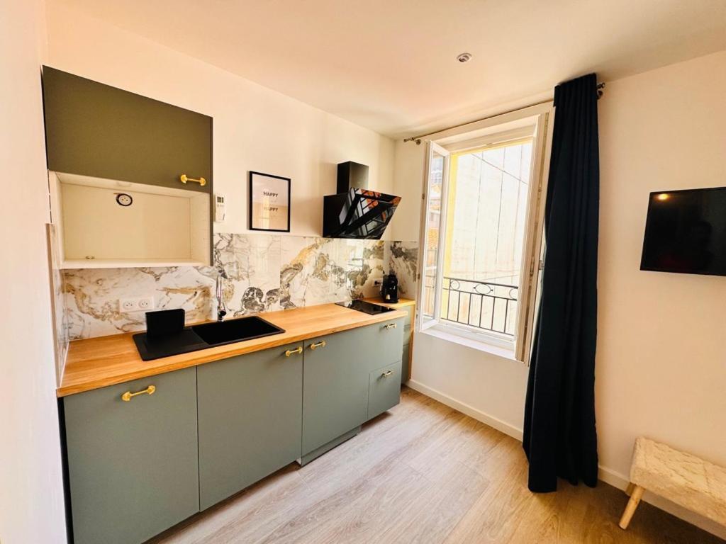 Apartment De Nana 8 - Hypercentre, Rue Meynadier, Palais & Plage, Clim, Wifi *