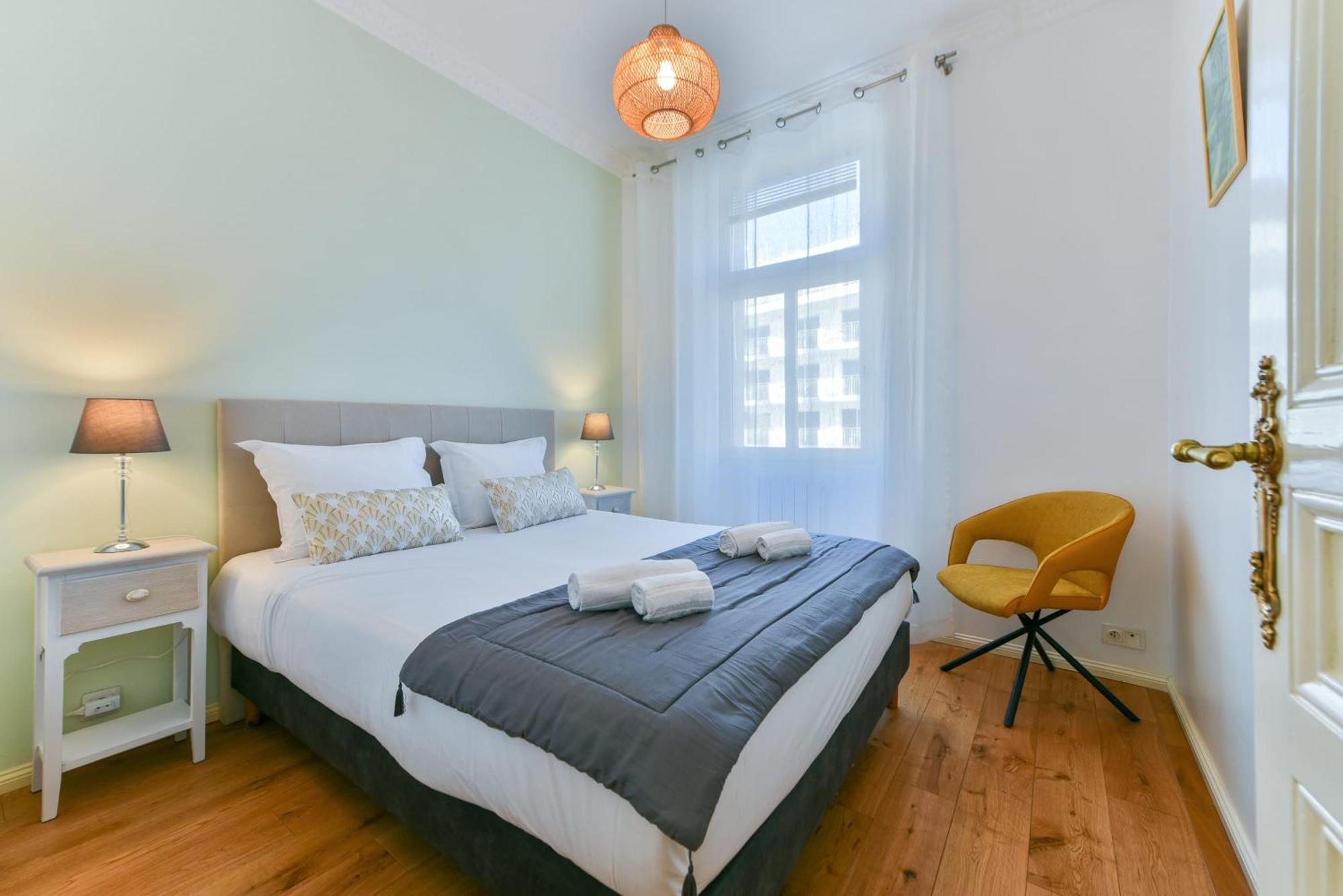 Le Constantin Avec Balcon, Emplacement Privilegie Pour 2 Personnes Dans Le Centre Apartment Cannes