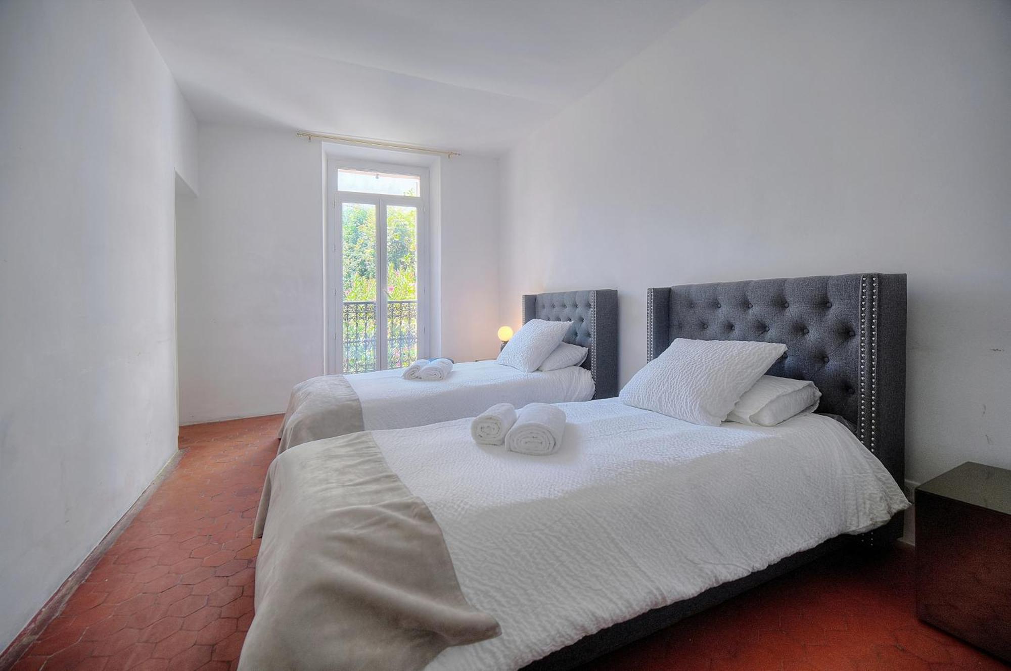 4 Bedrooms In Center 8 Minutes To The Palais Des Festivals 3 Minutes To The Croisette - 2110 * Cannes