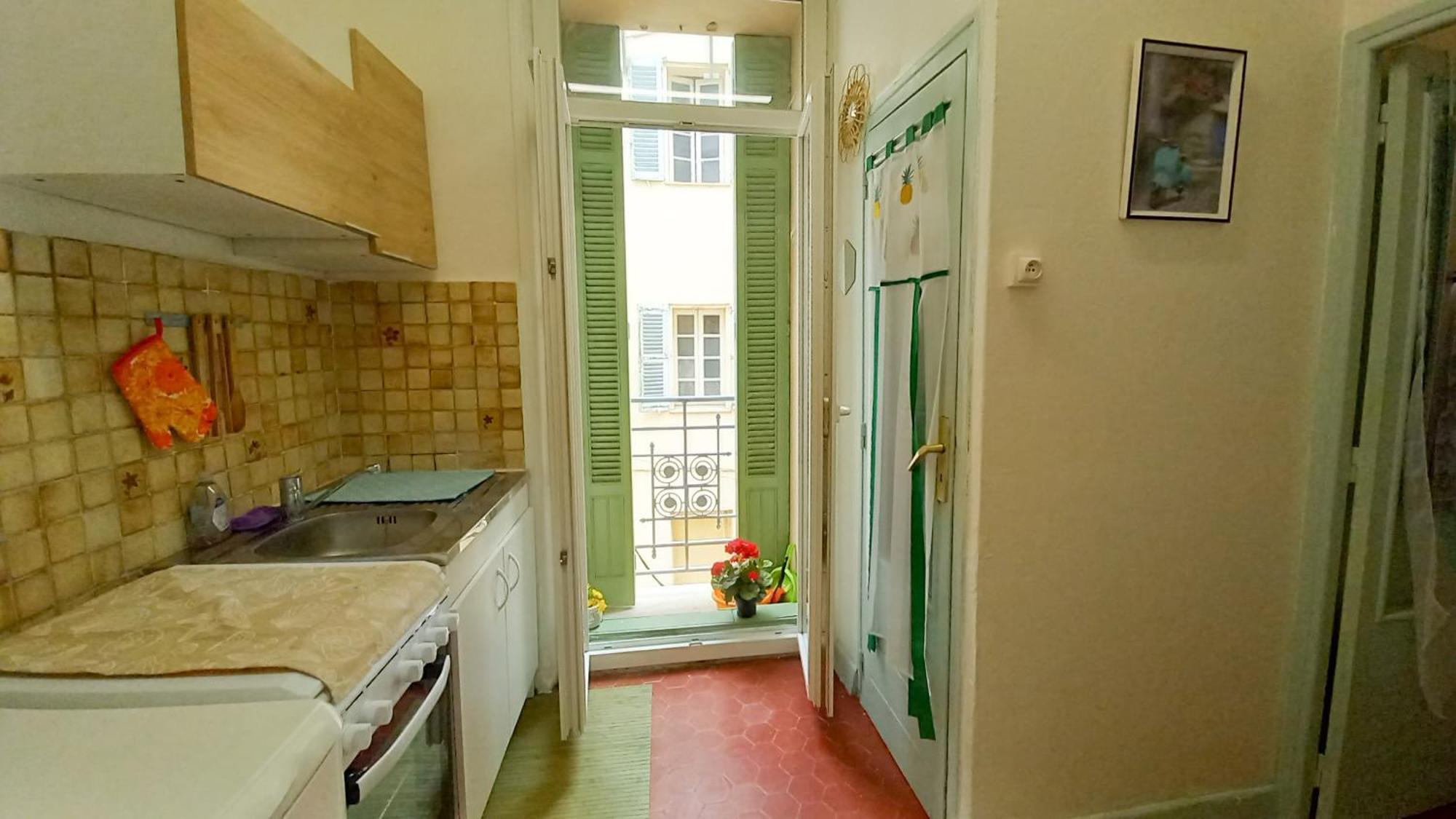 Apartment Charmant Studio