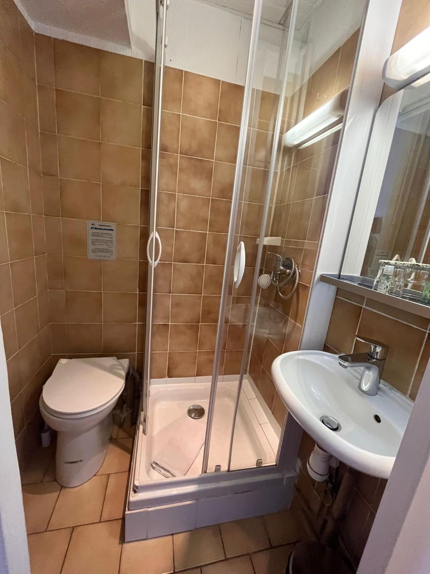 Azurene Royal Hotel