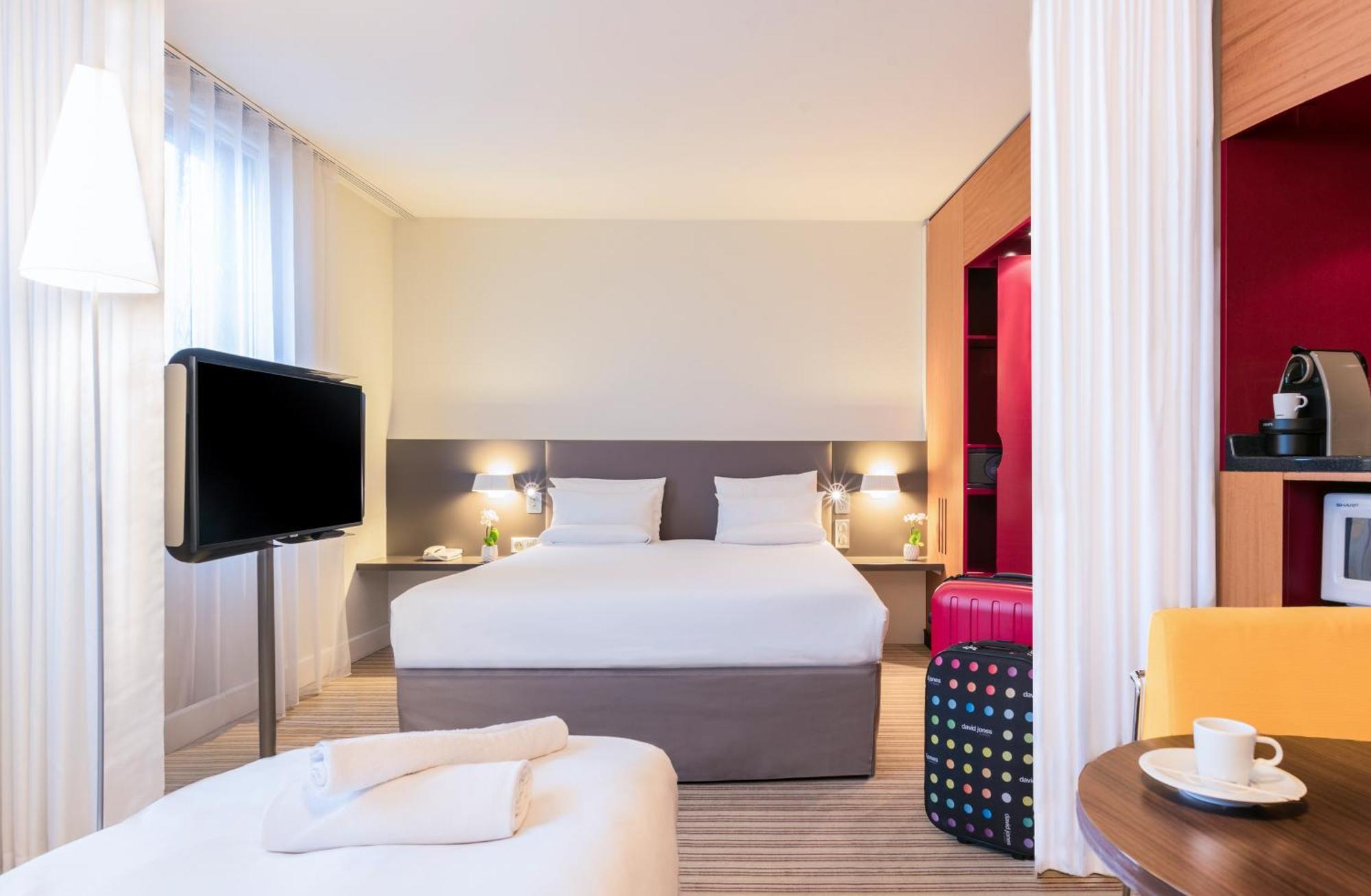 Novotel Centre Hotel