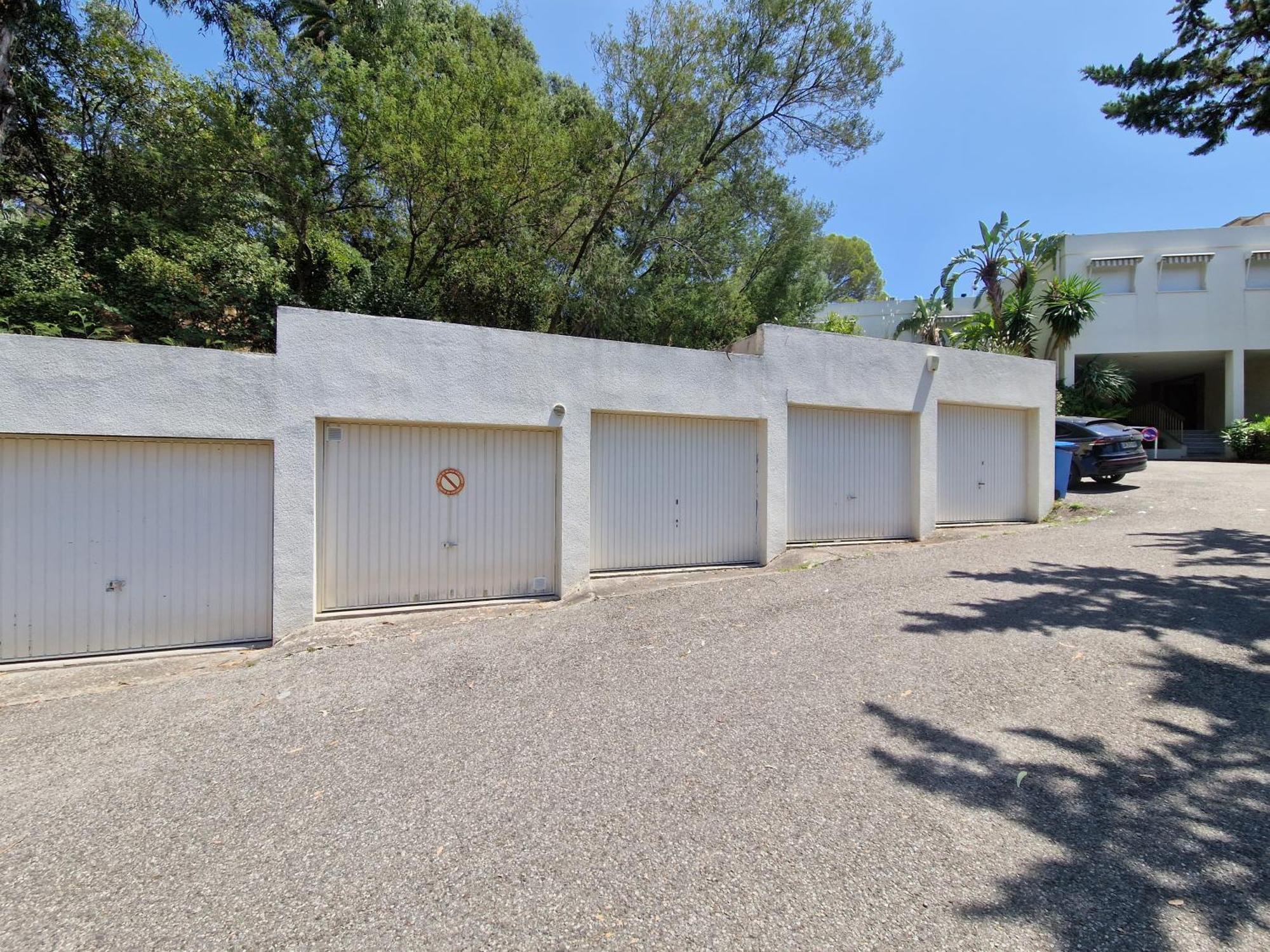 Luxurious Private Floor 130M2 - Ac, Terrace, Pool, Parking - Croisette 5', Plage Des Sports Apartment *