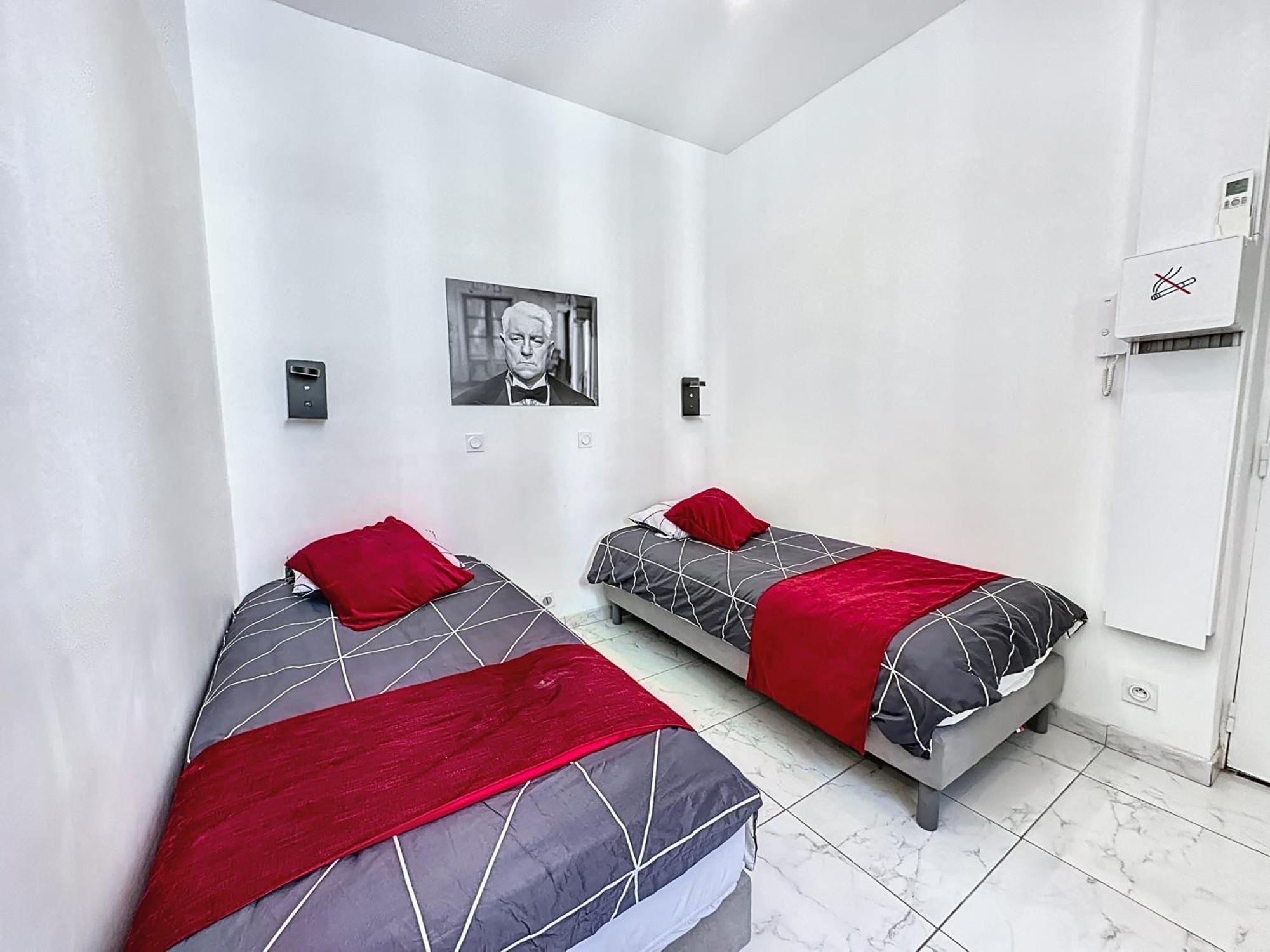 Appartement 4 Dans Le Meme Immeuble *