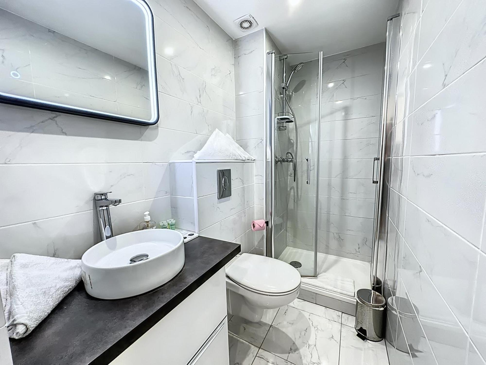Appartement 4 Dans Le Meme Immeuble