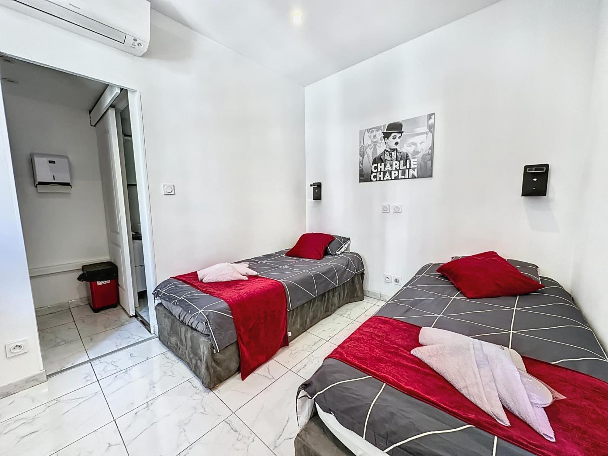 Appartement 4 Dans Le Meme Immeuble *