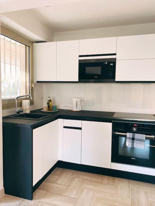2 Bedroom Close To The